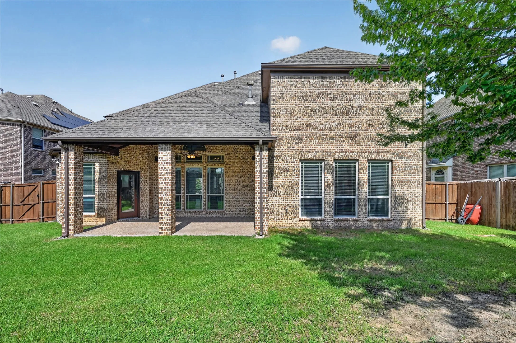 Single Family Residence For Sale in Denton County , 1009 Spinks Court, Flower Mound, Texas 75028, 5 Bedroom, 4 Bathroom, 3 Garage spaces, 4,465 Sqft, built in 2014, mls#21332546, Real Estate Agent in Flower Mound, Homes For Sale in Denton county, Homes For Sale in Flower Mound, Realtor in Flower Mound Texas, Real Estate Brokerage Independent Realty Texas, Luminita Cordes Realtor