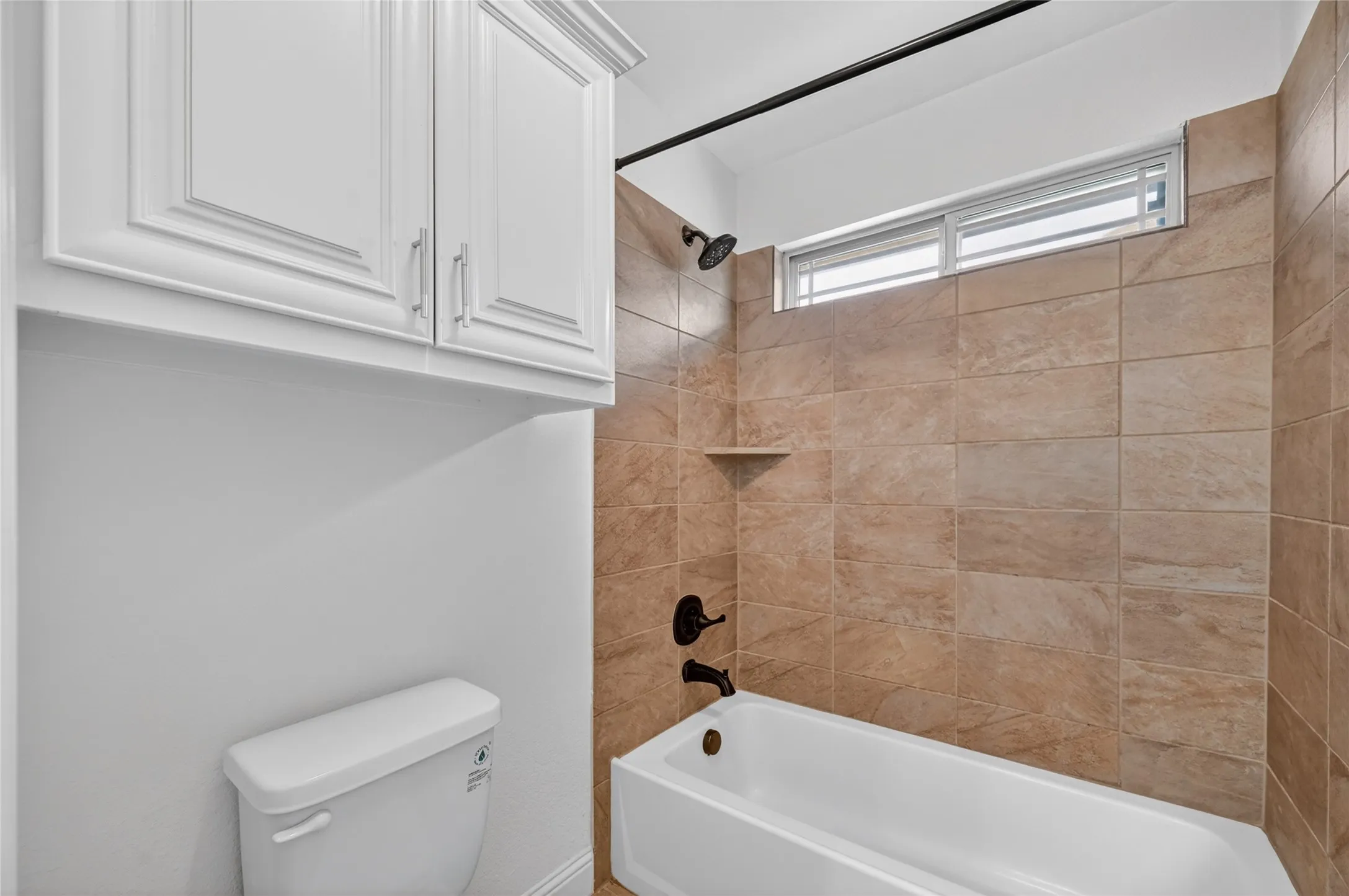 Single Family Residence For Sale in Denton County , 1009 Spinks Court, Flower Mound, Texas 75028, 5 Bedroom, 4 Bathroom, 3 Garage spaces, 4,465 Sqft, built in 2014, mls#21332546, Real Estate Agent in Flower Mound, Homes For Sale in Denton county, Homes For Sale in Flower Mound, Realtor in Flower Mound Texas, Real Estate Brokerage Independent Realty Texas, Luminita Cordes Realtor