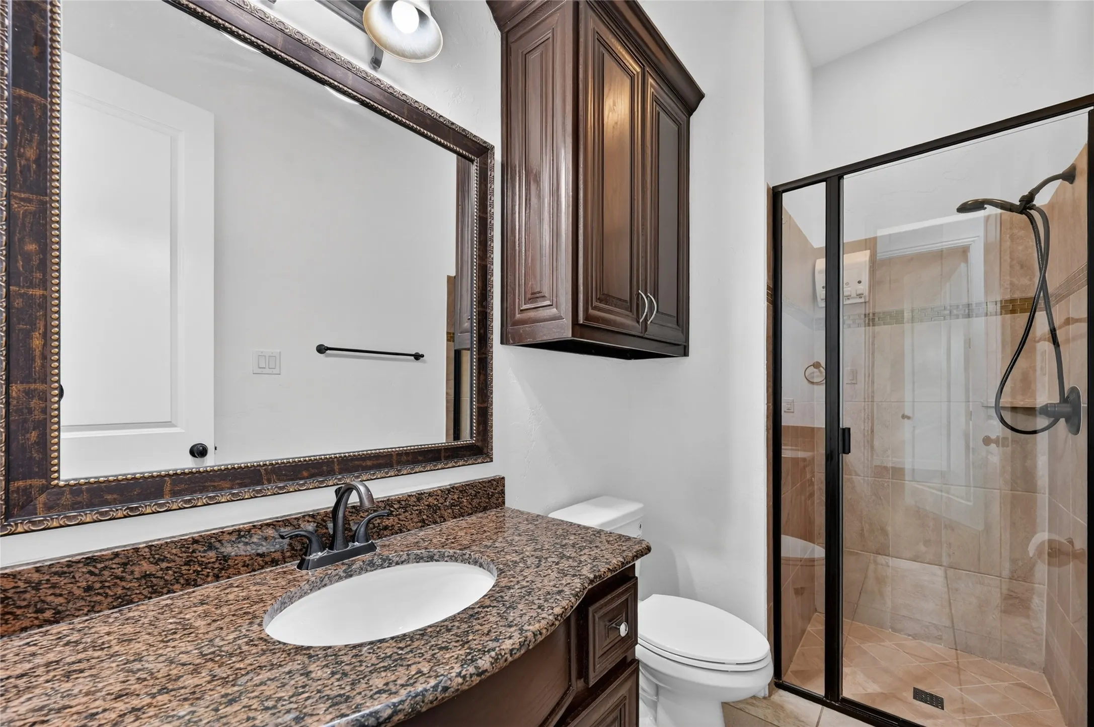 Single Family Residence For Sale in Denton County , 1009 Spinks Court, Flower Mound, Texas 75028, 5 Bedroom, 4 Bathroom, 3 Garage spaces, 4,465 Sqft, built in 2014, mls#21332546, Real Estate Agent in Flower Mound, Homes For Sale in Denton county, Homes For Sale in Flower Mound, Realtor in Flower Mound Texas, Real Estate Brokerage Independent Realty Texas, Luminita Cordes Realtor