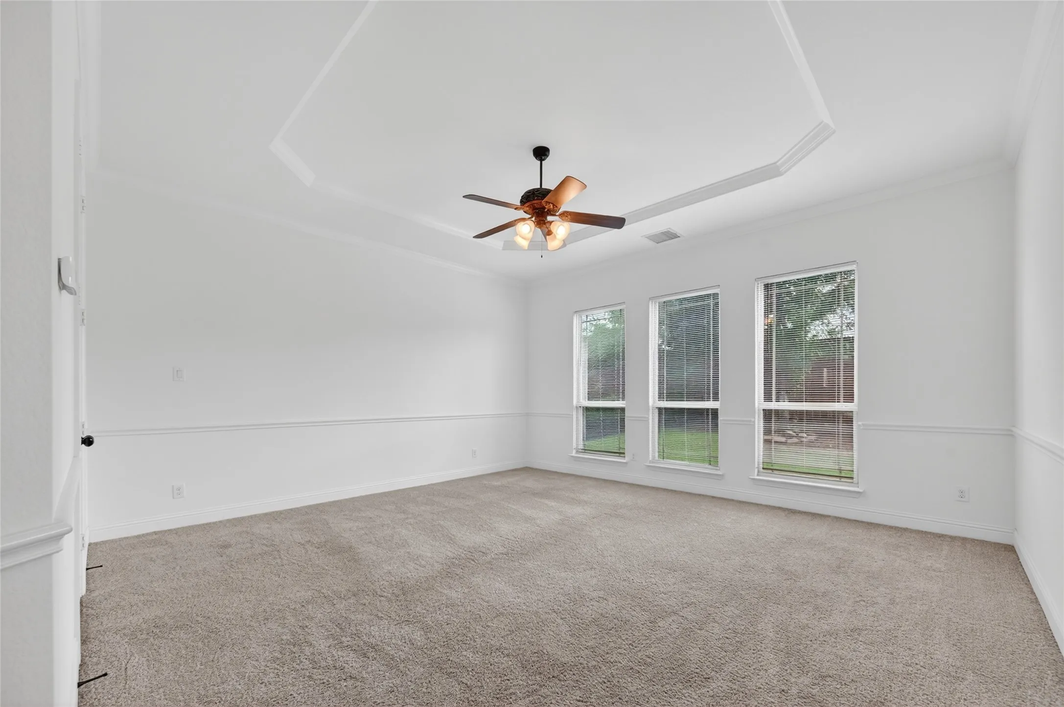 Single Family Residence For Sale in Denton County , 1009 Spinks Court, Flower Mound, Texas 75028, 5 Bedroom, 4 Bathroom, 3 Garage spaces, 4,465 Sqft, built in 2014, mls#21332546, Real Estate Agent in Flower Mound, Homes For Sale in Denton county, Homes For Sale in Flower Mound, Realtor in Flower Mound Texas, Real Estate Brokerage Independent Realty Texas, Luminita Cordes Realtor