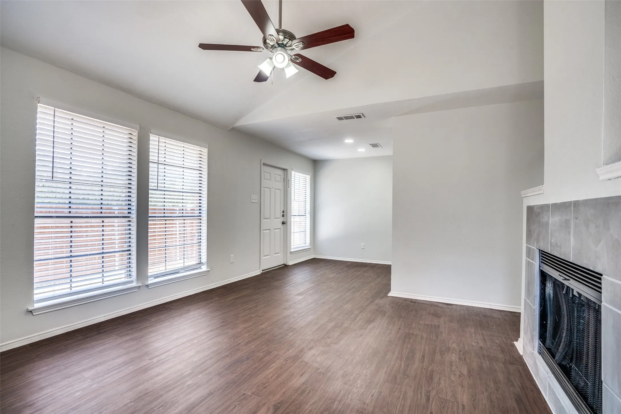 Quadruplex For Sale in Tarrant County , 115 Peachtree Court, Kennedale, Texas 76060, 10 Bedroom, 8 Bathroom, Garage spaces, 0 Sqft, built in 1984, mls#21332483, Real Estate Agent in Kennedale, Homes For Sale in Tarrant county, Homes For Sale in Kennedale, Realtor in Kennedale Texas, Real Estate Brokerage Independent Realty Texas, Luminita Cordes Realtor