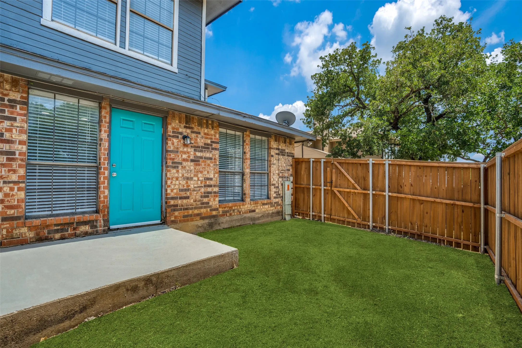 Quadruplex For Sale in Tarrant County , 115 Peachtree Court, Kennedale, Texas 76060, 10 Bedroom, 8 Bathroom, Garage spaces, 0 Sqft, built in 1984, mls#21332483, Real Estate Agent in Kennedale, Homes For Sale in Tarrant county, Homes For Sale in Kennedale, Realtor in Kennedale Texas, Real Estate Brokerage Independent Realty Texas, Luminita Cordes Realtor