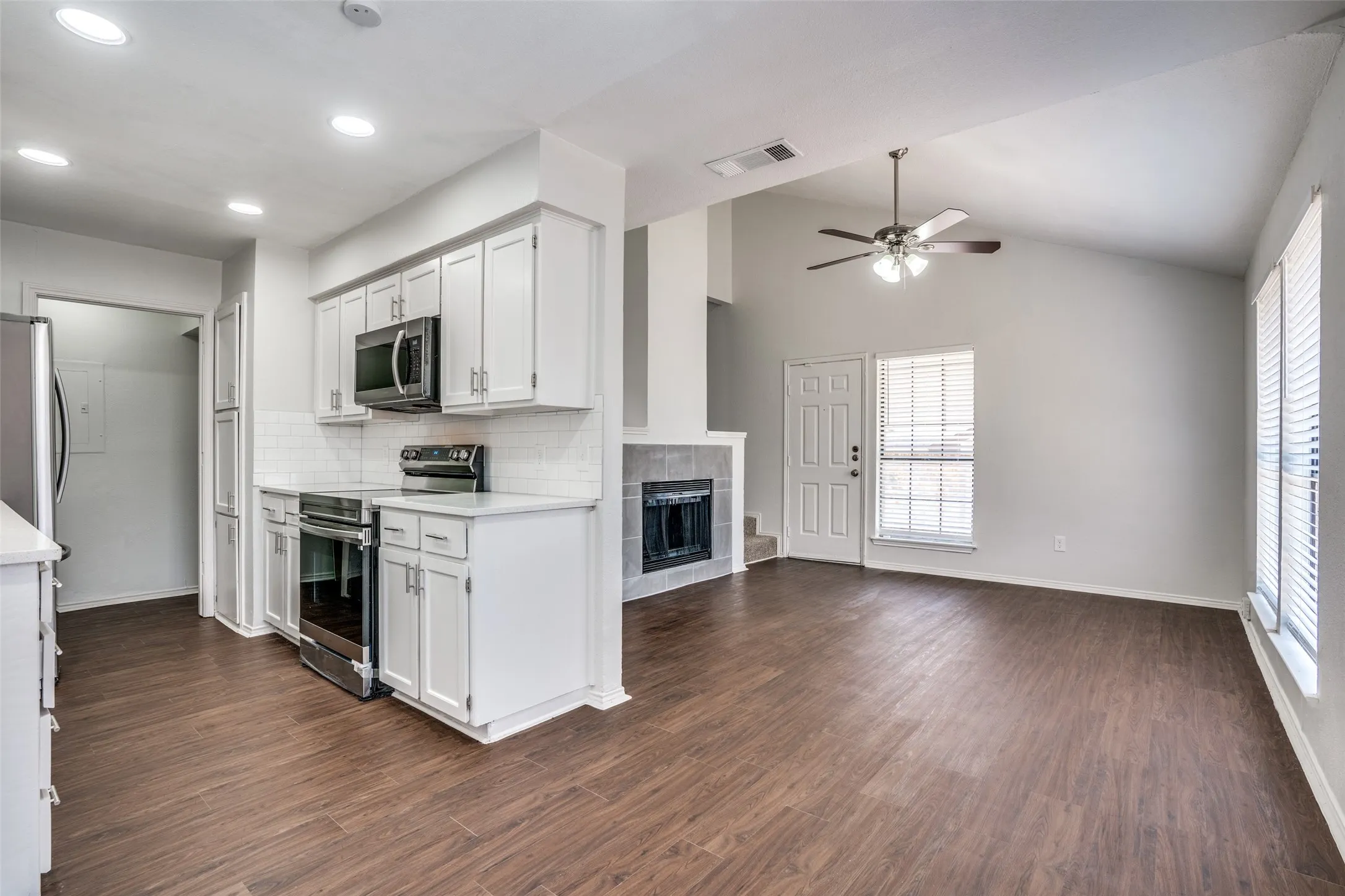 Quadruplex For Sale in Tarrant County , 115 Peachtree Court, Kennedale, Texas 76060, 10 Bedroom, 8 Bathroom, Garage spaces, 0 Sqft, built in 1984, mls#21332483, Real Estate Agent in Kennedale, Homes For Sale in Tarrant county, Homes For Sale in Kennedale, Realtor in Kennedale Texas, Real Estate Brokerage Independent Realty Texas, Luminita Cordes Realtor