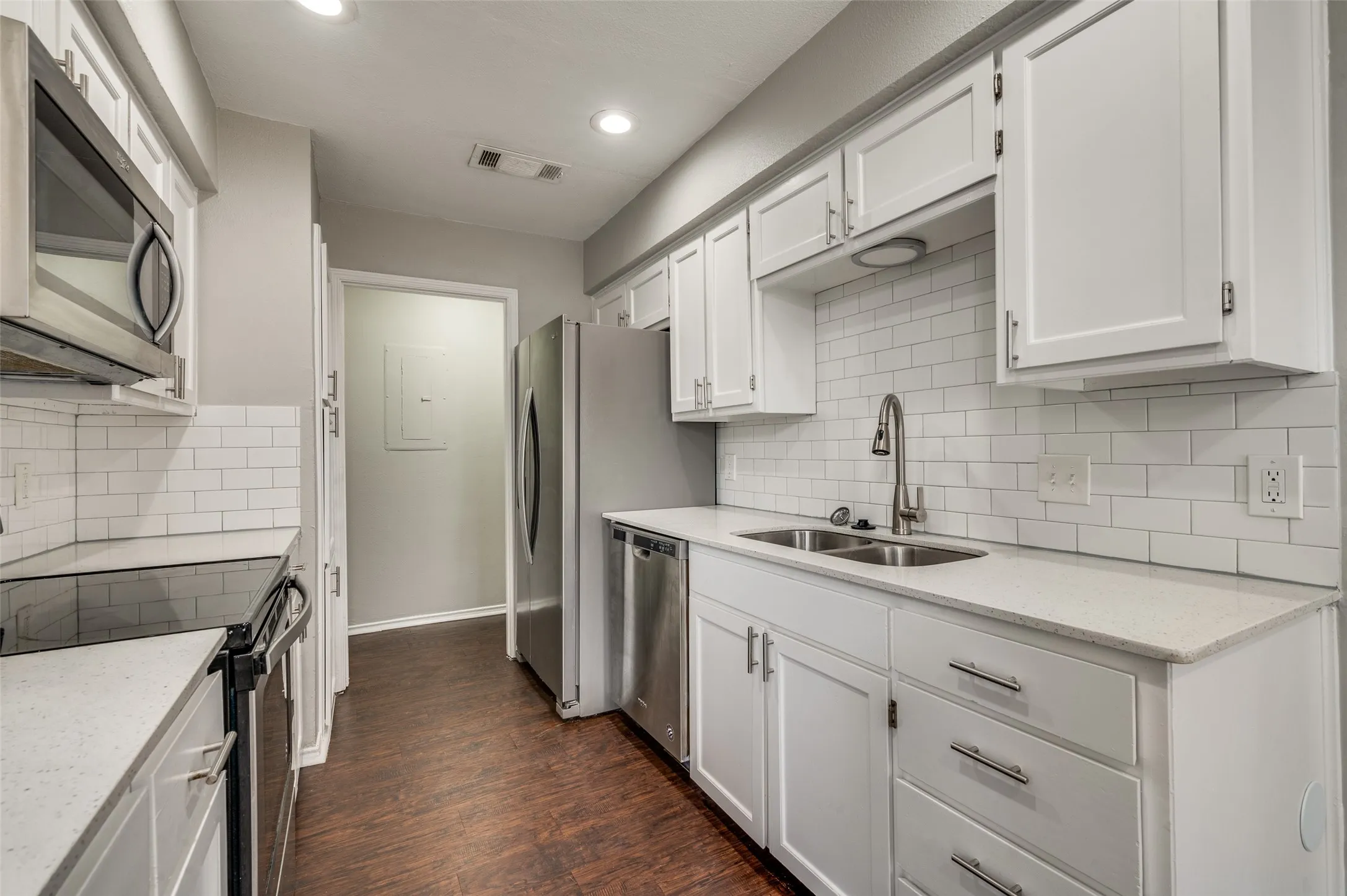 Quadruplex For Sale in Tarrant County , 115 Peachtree Court, Kennedale, Texas 76060, 10 Bedroom, 8 Bathroom, Garage spaces, 0 Sqft, built in 1984, mls#21332483, Real Estate Agent in Kennedale, Homes For Sale in Tarrant county, Homes For Sale in Kennedale, Realtor in Kennedale Texas, Real Estate Brokerage Independent Realty Texas, Luminita Cordes Realtor
