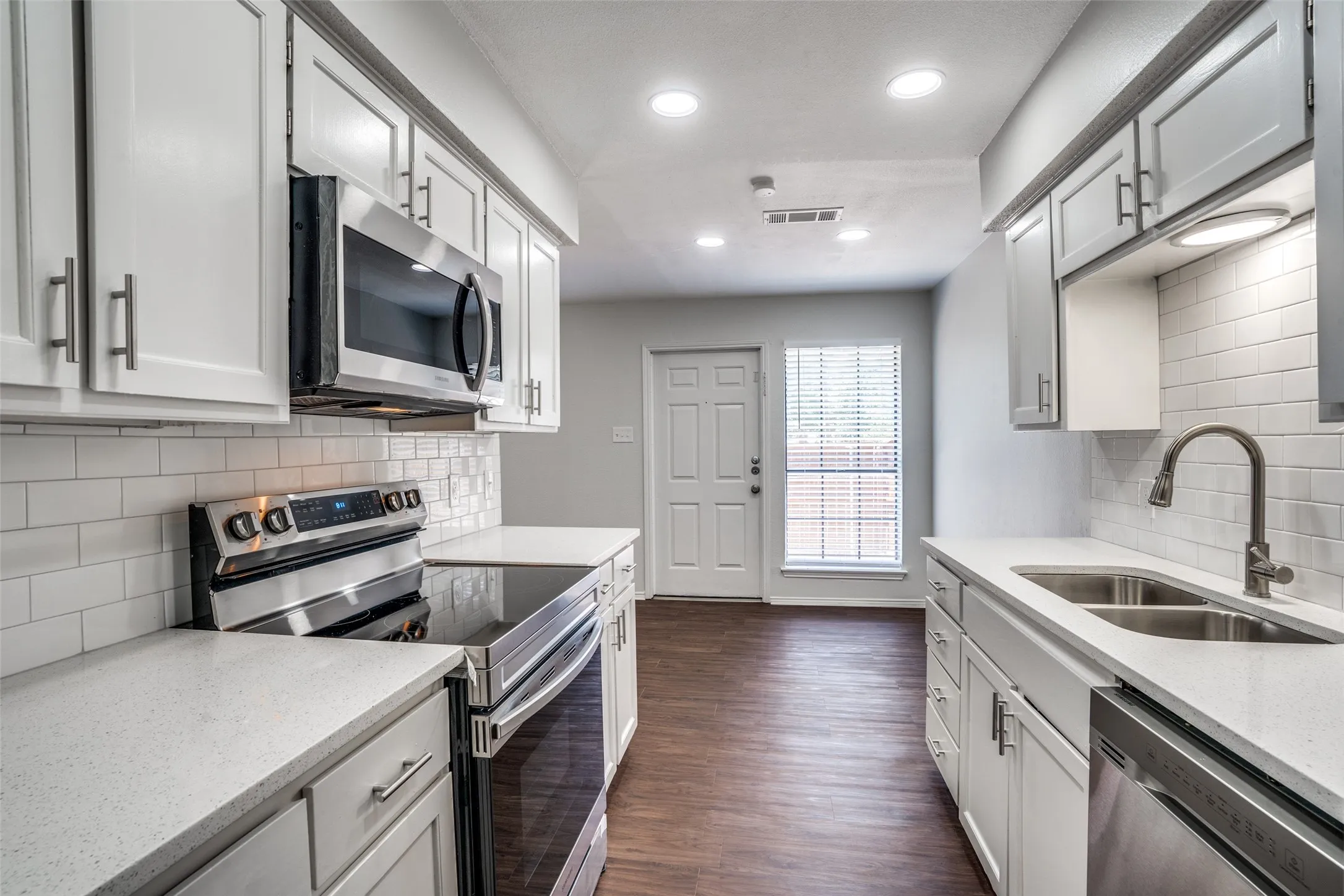 Quadruplex For Sale in Tarrant County , 115 Peachtree Court, Kennedale, Texas 76060, 10 Bedroom, 8 Bathroom, Garage spaces, 0 Sqft, built in 1984, mls#21332483, Real Estate Agent in Kennedale, Homes For Sale in Tarrant county, Homes For Sale in Kennedale, Realtor in Kennedale Texas, Real Estate Brokerage Independent Realty Texas, Luminita Cordes Realtor