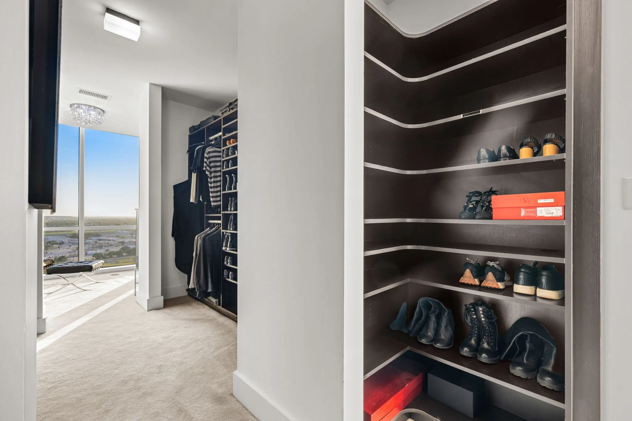 Condominium For Sale in Dallas County , 2200 Victory Avenue 1505, Dallas, Texas 75219, 2 Bedrooms, 3 Bathrooms, 2 Garage spaces, 2,466 Sqft, built in 2007, Price $1,275,000, mls#21332137, Real Estate Agent in Dallas, Homes For Sale in Dallas county, Homes For Sale in Dallas, Realtor in Dallas Texas, Real Estate Brokerage Independent Realty Texas, Luminita Cordes Realtor