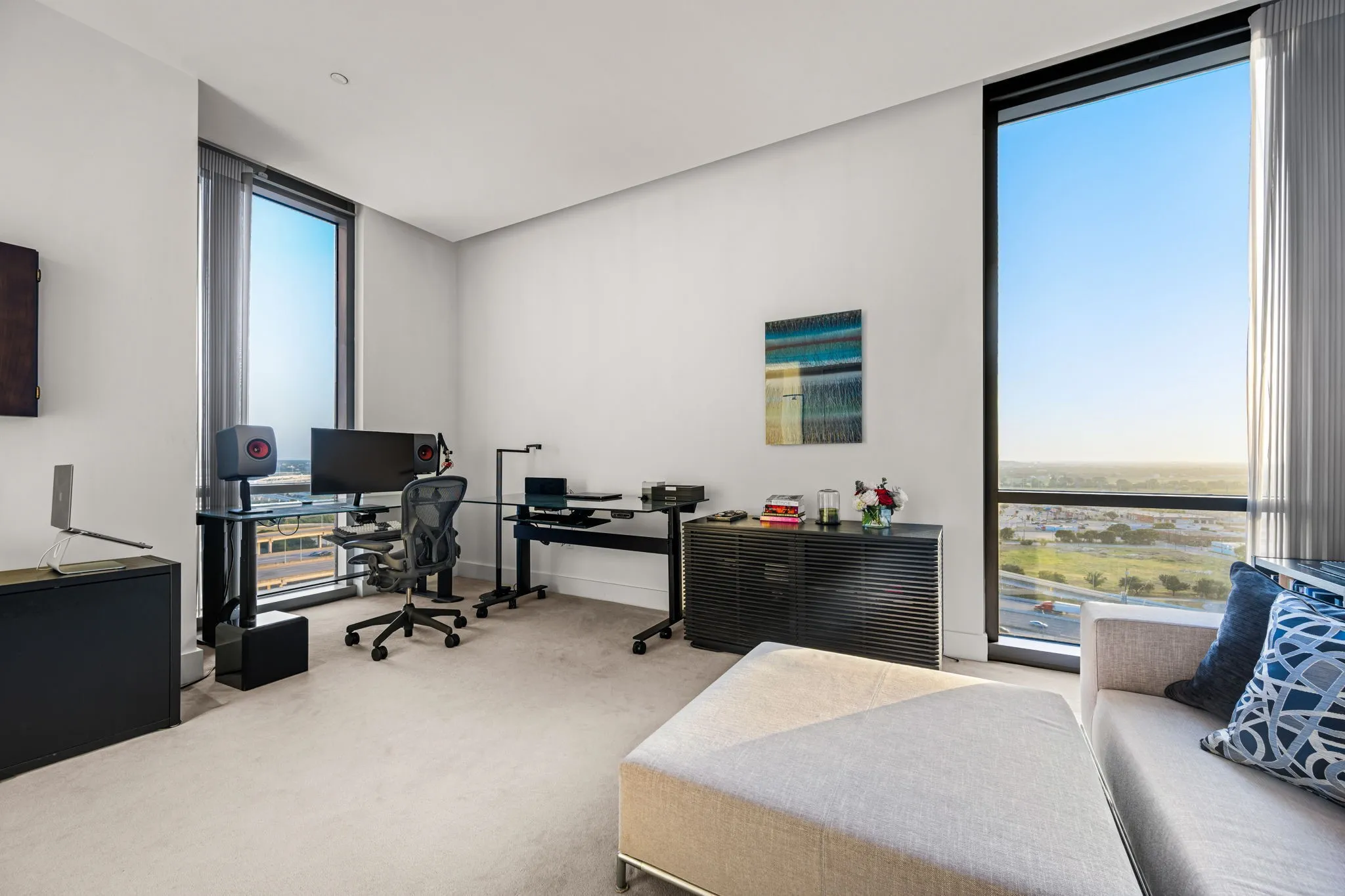 Condominium For Sale in Dallas County , 2200 Victory Avenue 1505, Dallas, Texas 75219, 2 Bedrooms, 3 Bathrooms, 2 Garage spaces, 2,466 Sqft, built in 2007, Price $1,275,000, mls#21332137, Real Estate Agent in Dallas, Homes For Sale in Dallas county, Homes For Sale in Dallas, Realtor in Dallas Texas, Real Estate Brokerage Independent Realty Texas, Luminita Cordes Realtor