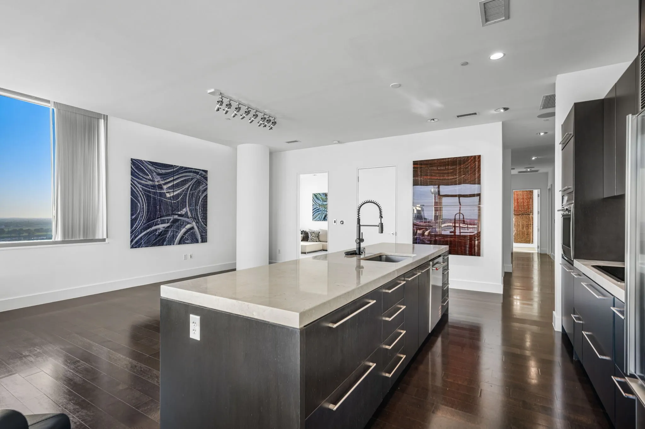 Condominium For Sale in Dallas County , 2200 Victory Avenue 1505, Dallas, Texas 75219, 2 Bedrooms, 3 Bathrooms, 2 Garage spaces, 2,466 Sqft, built in 2007, Price $1,275,000, mls#21332137, Real Estate Agent in Dallas, Homes For Sale in Dallas county, Homes For Sale in Dallas, Realtor in Dallas Texas, Real Estate Brokerage Independent Realty Texas, Luminita Cordes Realtor