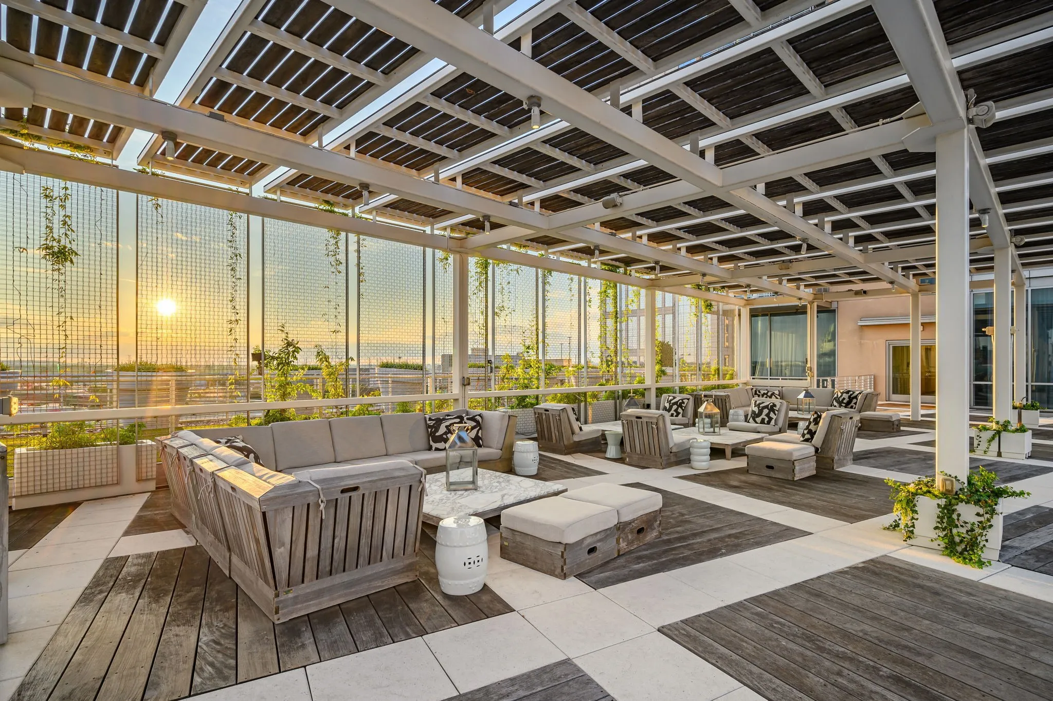 Condominium For Sale in Dallas County , 2200 Victory Avenue 1505, Dallas, Texas 75219, 2 Bedrooms, 3 Bathrooms, 2 Garage spaces, 2,466 Sqft, built in 2007, Price $1,275,000, mls#21332137, Real Estate Agent in Dallas, Homes For Sale in Dallas county, Homes For Sale in Dallas, Realtor in Dallas Texas, Real Estate Brokerage Independent Realty Texas, Luminita Cordes Realtor