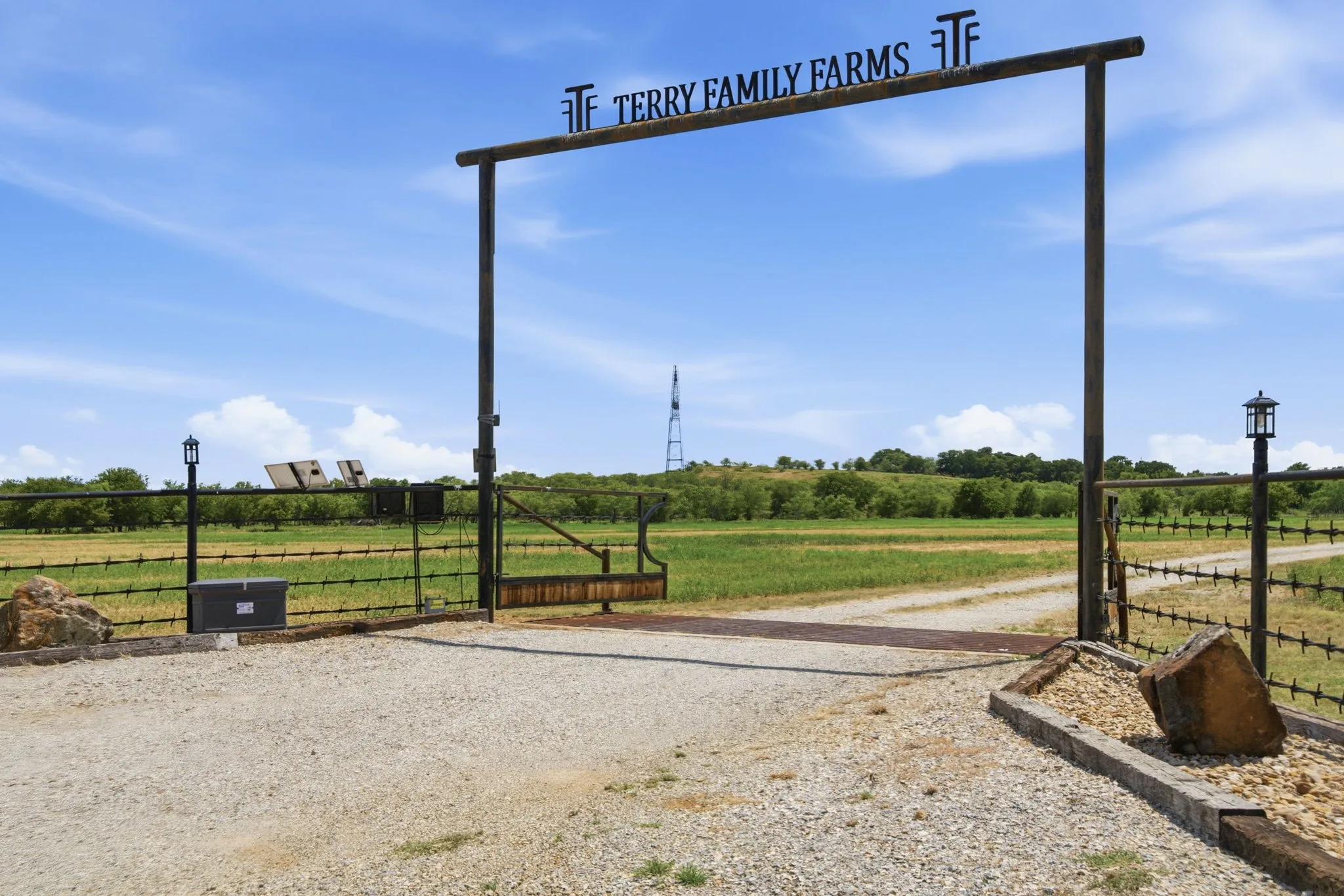 Business For Sale in Jack County , 196 Story Road C, Perrin, Texas 76486, 0, 0, Garage spaces, 5,340 Sqft, built in 2024, mls#21332564, Real Estate Agent in Perrin, Homes For Sale in Jack county, Homes For Sale in Perrin, Realtor in Perrin Texas, Real Estate Brokerage Independent Realty Texas, Luminita Cordes Realtor