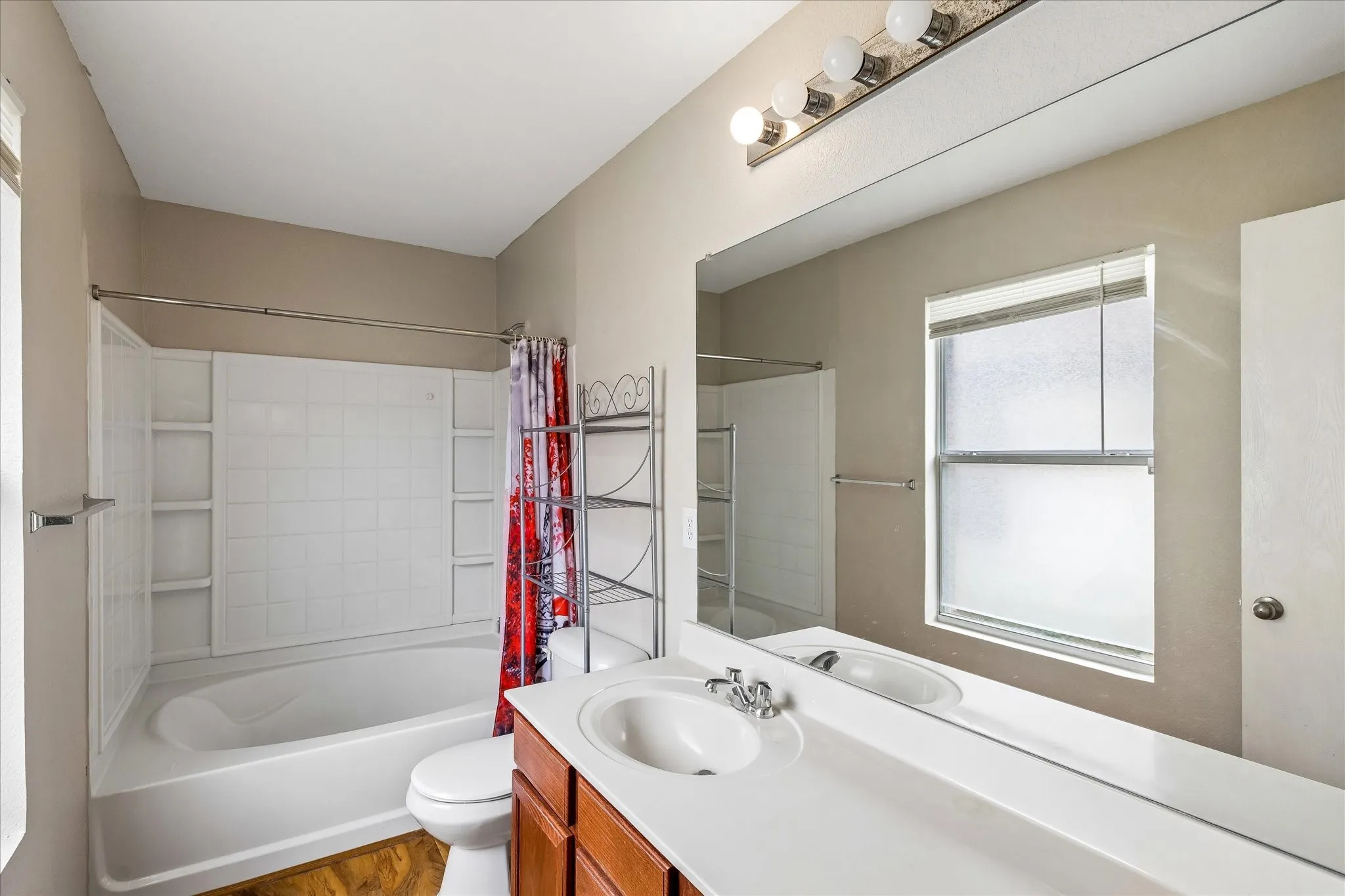 Single Family Residence For Rent in Tarrant County , 5720 Mountain Stream Trail, Fort Worth, Texas 76244, 3 Bedroom, 2 Bathroom, 2 Garage spaces, 1,938 Sqft, built in 2007, mls#21332489, Real Estate Agent in Fort Worth, Homes For Rent in Tarrant county, Homes For Rent in Fort Worth, Realtor in Fort Worth Texas, Real Estate Brokerage Independent Realty Texas, Luminita Cordes Realtor
