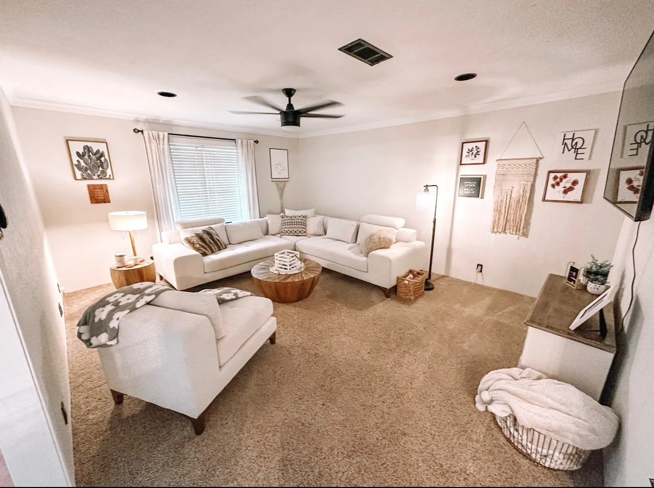 Single Family Residence For Sale in Kaufman County , 116 Gantt Street, Terrell, Texas 75160, 3 Bedroom, 2 Bathroom, 1 Garage spaces, 1,266 Sqft, built in 1972, mls#21331282, Real Estate Agent in Terrell, Homes For Sale in Kaufman county, Homes For Sale in Terrell, Realtor in Terrell Texas, Real Estate Brokerage Independent Realty Texas, Luminita Cordes Realtor