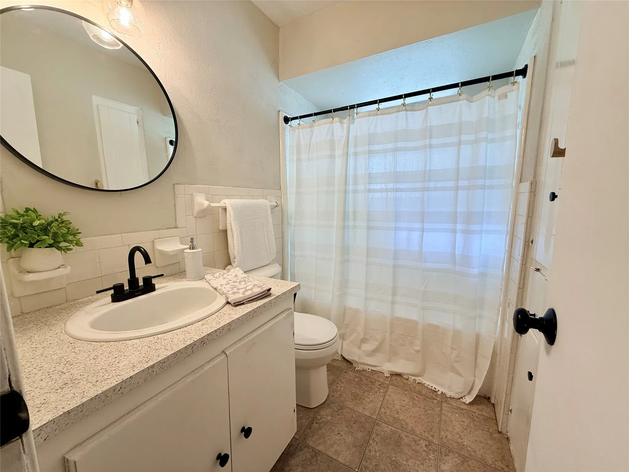 Single Family Residence For Sale in Kaufman County , 116 Gantt Street, Terrell, Texas 75160, 3 Bedroom, 2 Bathroom, 1 Garage spaces, 1,266 Sqft, built in 1972, mls#21331282, Real Estate Agent in Terrell, Homes For Sale in Kaufman county, Homes For Sale in Terrell, Realtor in Terrell Texas, Real Estate Brokerage Independent Realty Texas, Luminita Cordes Realtor