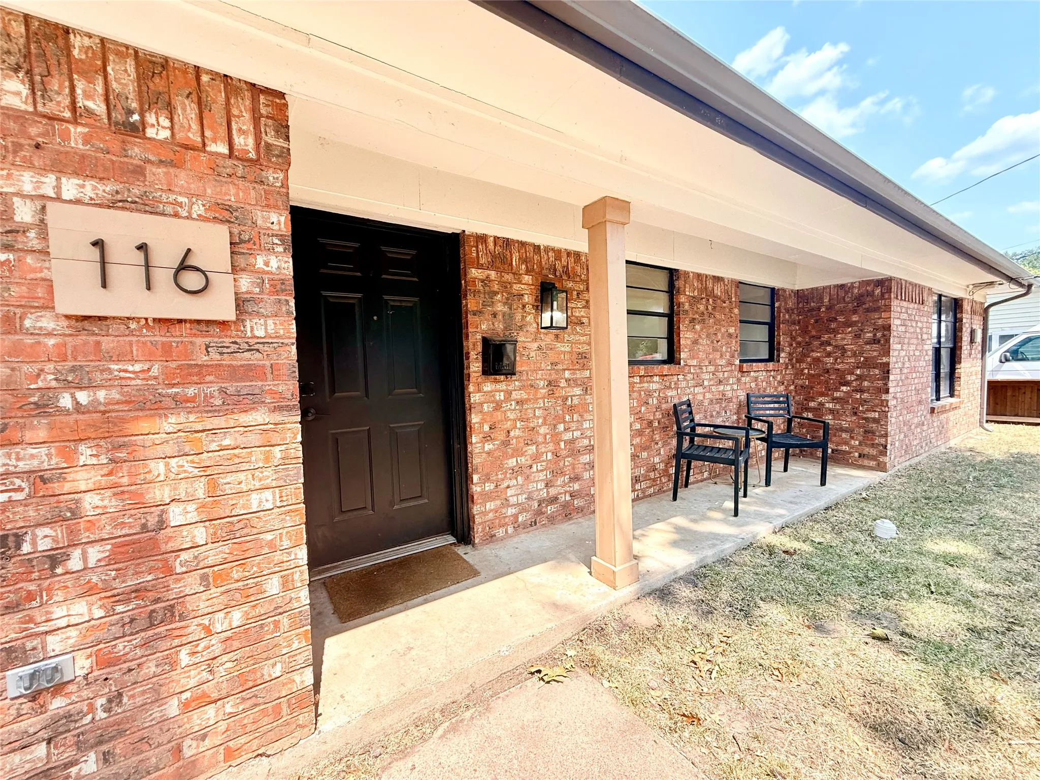 Single Family Residence For Sale in Kaufman County , 116 Gantt Street, Terrell, Texas 75160, 3 Bedroom, 2 Bathroom, 1 Garage spaces, 1,266 Sqft, built in 1972, mls#21331282, Real Estate Agent in Terrell, Homes For Sale in Kaufman county, Homes For Sale in Terrell, Realtor in Terrell Texas, Real Estate Brokerage Independent Realty Texas, Luminita Cordes Realtor
