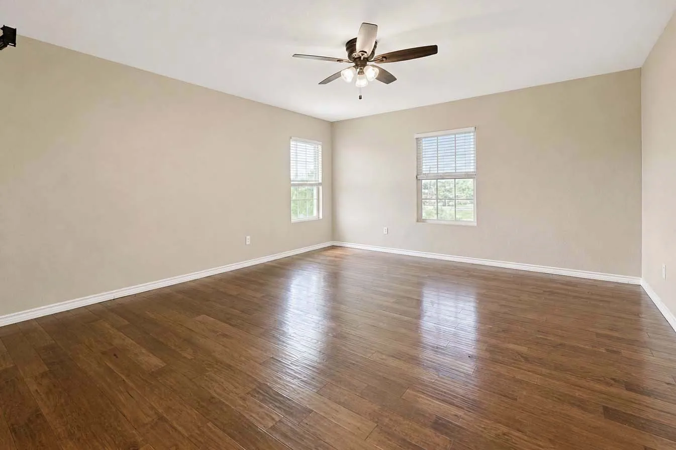 Single Family Residence For Sale in Johnson County , 8700 Sallys Way, Alvarado, Texas 76009, 5 Bedroom, 4 Bathroom, Garage spaces, 3,532 Sqft, built in 2010, mls#21331508, Real Estate Agent in Alvarado, Homes For Sale in Johnson county, Homes For Sale in Alvarado, Realtor in Alvarado Texas, Real Estate Brokerage Independent Realty Texas, Luminita Cordes Realtor