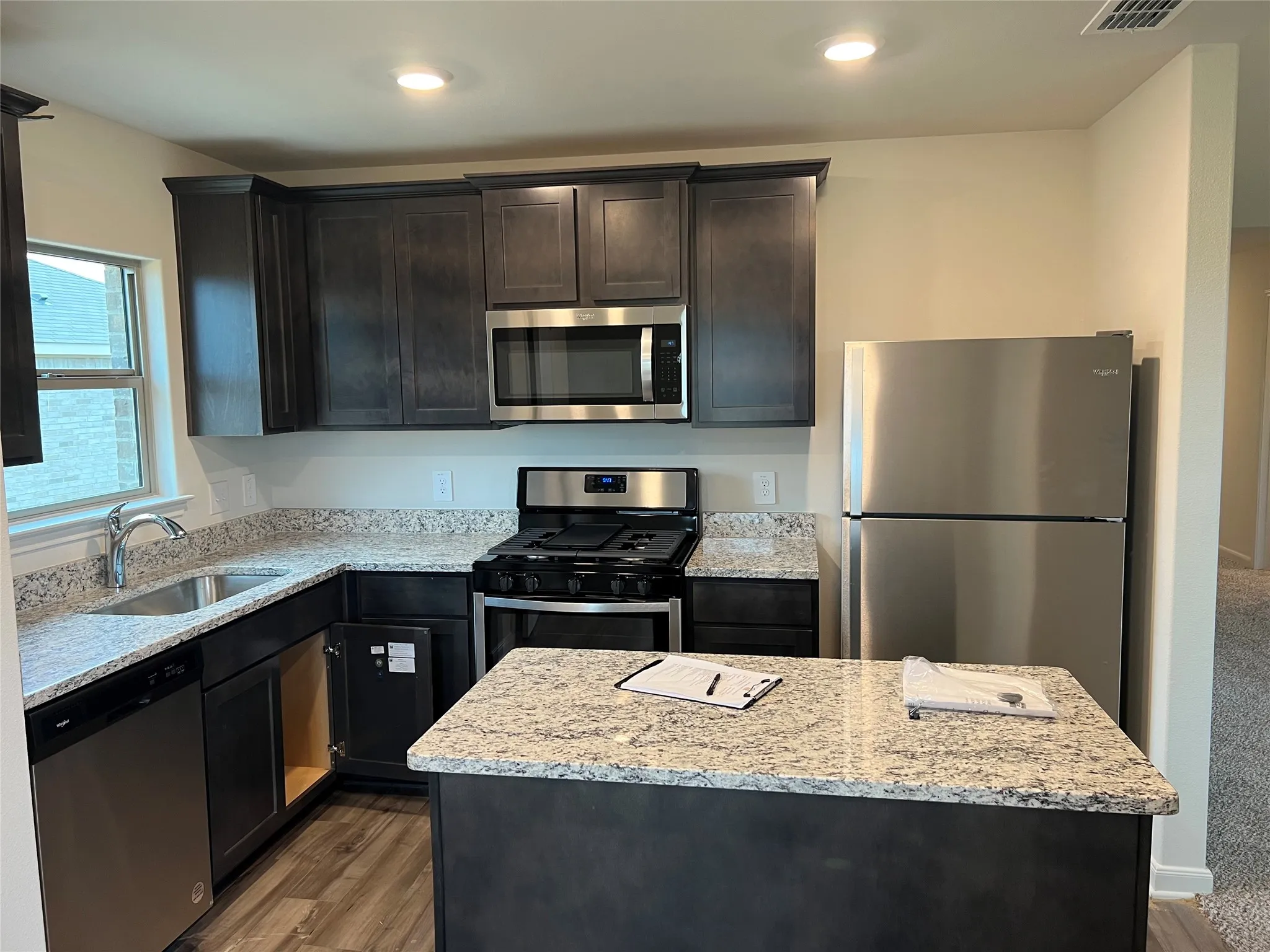 Single Family Residence For Rent in Kaufman County , 3086 Chillingham Drive, Forney, Texas 75126, 3 Bedroom, 2 Bathroom, 2 Garage spaces, 1,606 Sqft, built in 2022, mls#21332587, Real Estate Agent in Forney, Homes For Rent in Kaufman county, Homes For Rent in Forney, Realtor in Forney Texas, Real Estate Brokerage Independent Realty Texas, Luminita Cordes Realtor
