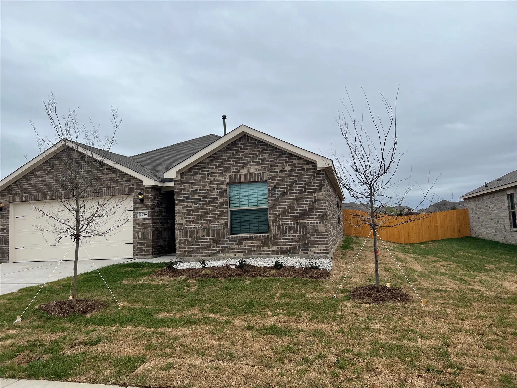 Single Family Residence For Rent in Kaufman County , 3086 Chillingham Drive, Forney, Texas 75126, 3 Bedroom, 2 Bathroom, 2 Garage spaces, 1,606 Sqft, built in 2022, mls#21332587, Real Estate Agent in Forney, Homes For Rent in Kaufman county, Homes For Rent in Forney, Realtor in Forney Texas, Real Estate Brokerage Independent Realty Texas, Luminita Cordes Realtor
