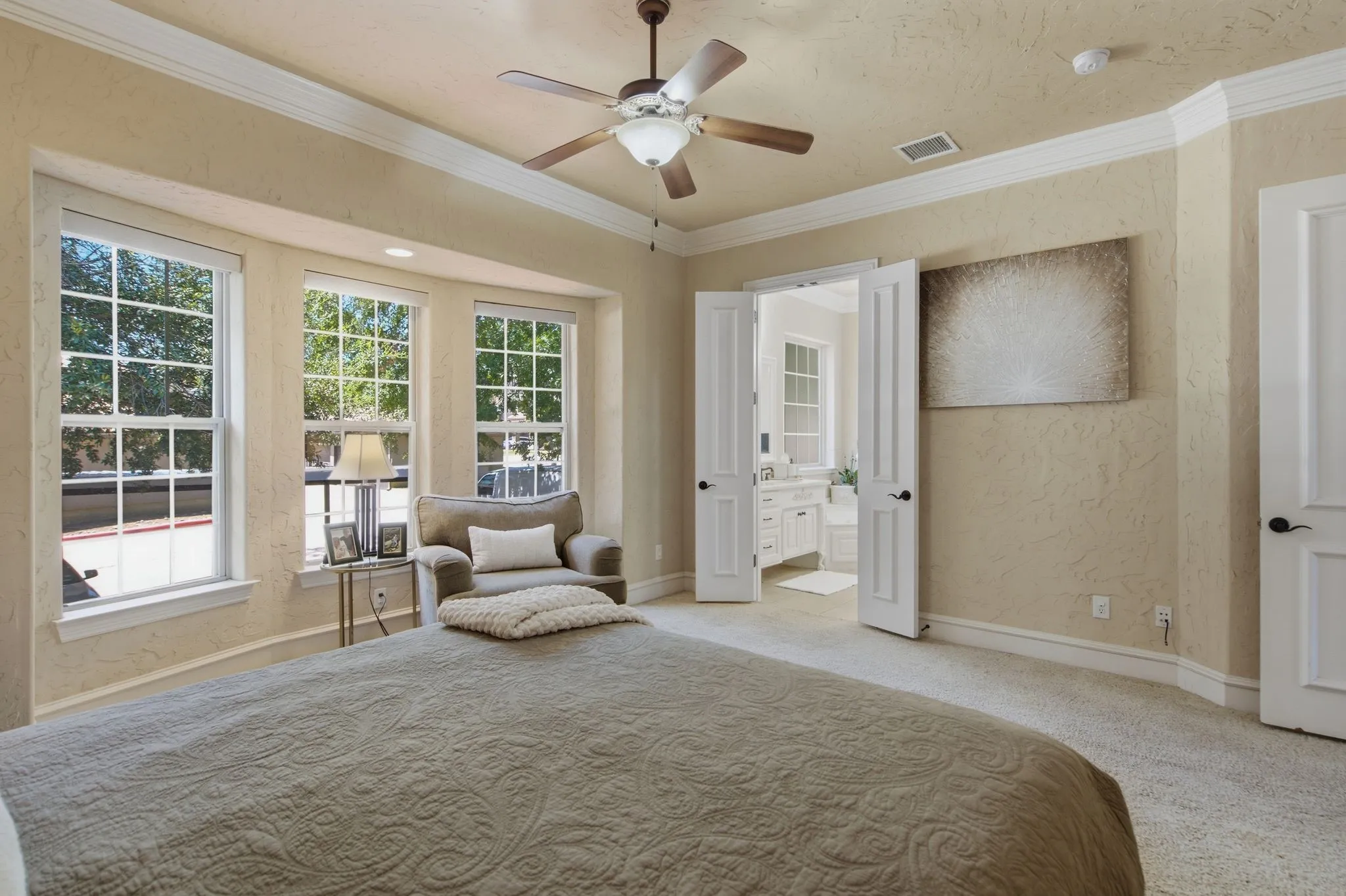 Townhouse For Sale in Dallas County , 728 Rockingham Drive, Irving, Texas 75063, 3 Bedroom, 3 Bathroom, 2 Garage spaces, 2,632 Sqft, built in 2006, mls#21328786, Real Estate Agent in Irving, Homes For Sale in Dallas county, Homes For Sale in Irving, Realtor in Irving Texas, Real Estate Brokerage Independent Realty Texas, Luminita Cordes Realtor
