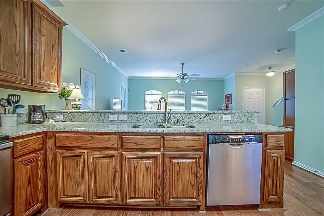 Townhouse For Rent in Collin County , 5790 Antique Rose Trail, Fairview, Texas 75069, 2 Bedroom, 2 Bathroom, 2 Garage spaces, 1,255 Sqft, built in 2008, mls#21311484, Real Estate Agent in Fairview, Homes For Rent in Collin county, Homes For Rent in Fairview, Realtor in Fairview Texas, Real Estate Brokerage Independent Realty Texas, Luminita Cordes Realtor