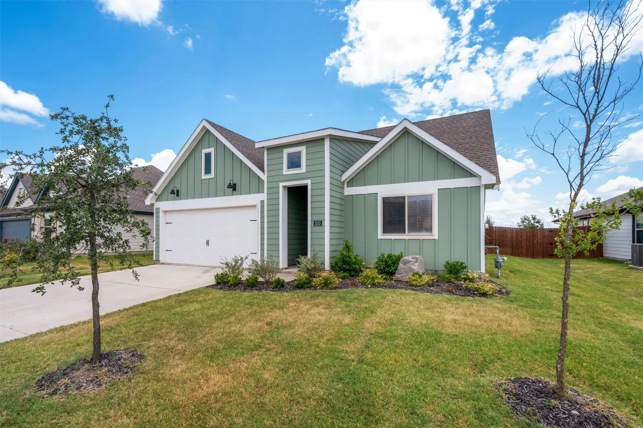 Single Family Residence For Sale in Grayson County , 2315 Hydrangea Drive, Pilot Point, Texas 76258, 4 Bedroom, 2 Bathroom, 2 Garage spaces, 1,779 Sqft, built in 2024, mls#21332500, Real Estate Agent in Pilot Point, Homes For Sale in Grayson county, Homes For Sale in Pilot Point, Realtor in Pilot Point Texas, Real Estate Brokerage Independent Realty Texas, Luminita Cordes Realtor