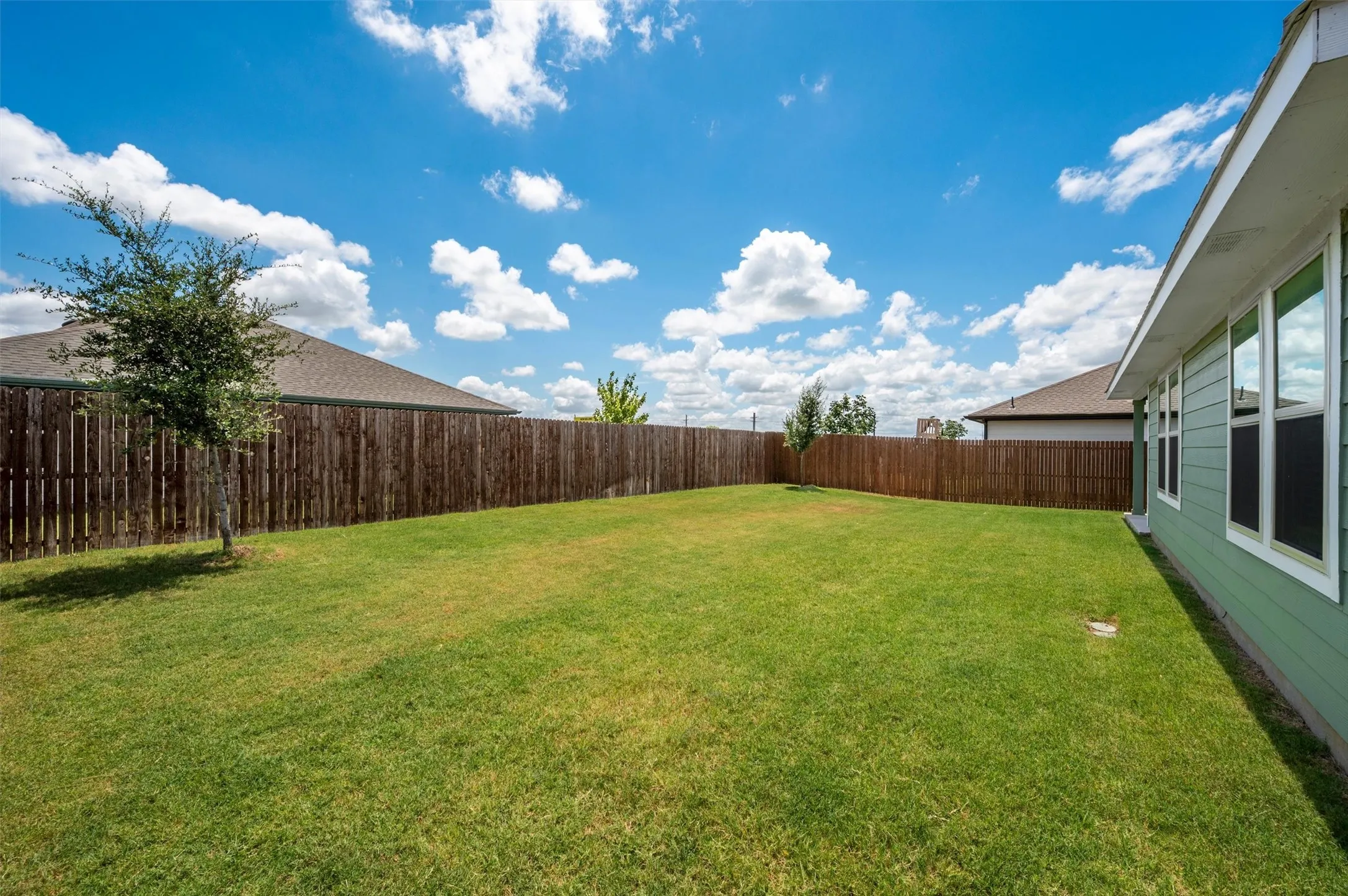 Single Family Residence For Sale in Grayson County , 2315 Hydrangea Drive, Pilot Point, Texas 76258, 4 Bedroom, 2 Bathroom, 2 Garage spaces, 1,779 Sqft, built in 2024, mls#21332500, Real Estate Agent in Pilot Point, Homes For Sale in Grayson county, Homes For Sale in Pilot Point, Realtor in Pilot Point Texas, Real Estate Brokerage Independent Realty Texas, Luminita Cordes Realtor