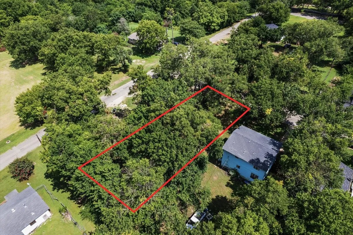 Unimproved Land For Sale in Grayson County , 511 E Wilson Avenue, Sherman, Texas 75090, 0, 0, Garage spaces, 0 Sqft, built in 0, mls#21332601, Real Estate Agent in Sherman, Homes For Sale in Grayson county, Homes For Sale in Sherman, Realtor in Sherman Texas, Real Estate Brokerage Independent Realty Texas, Luminita Cordes Realtor