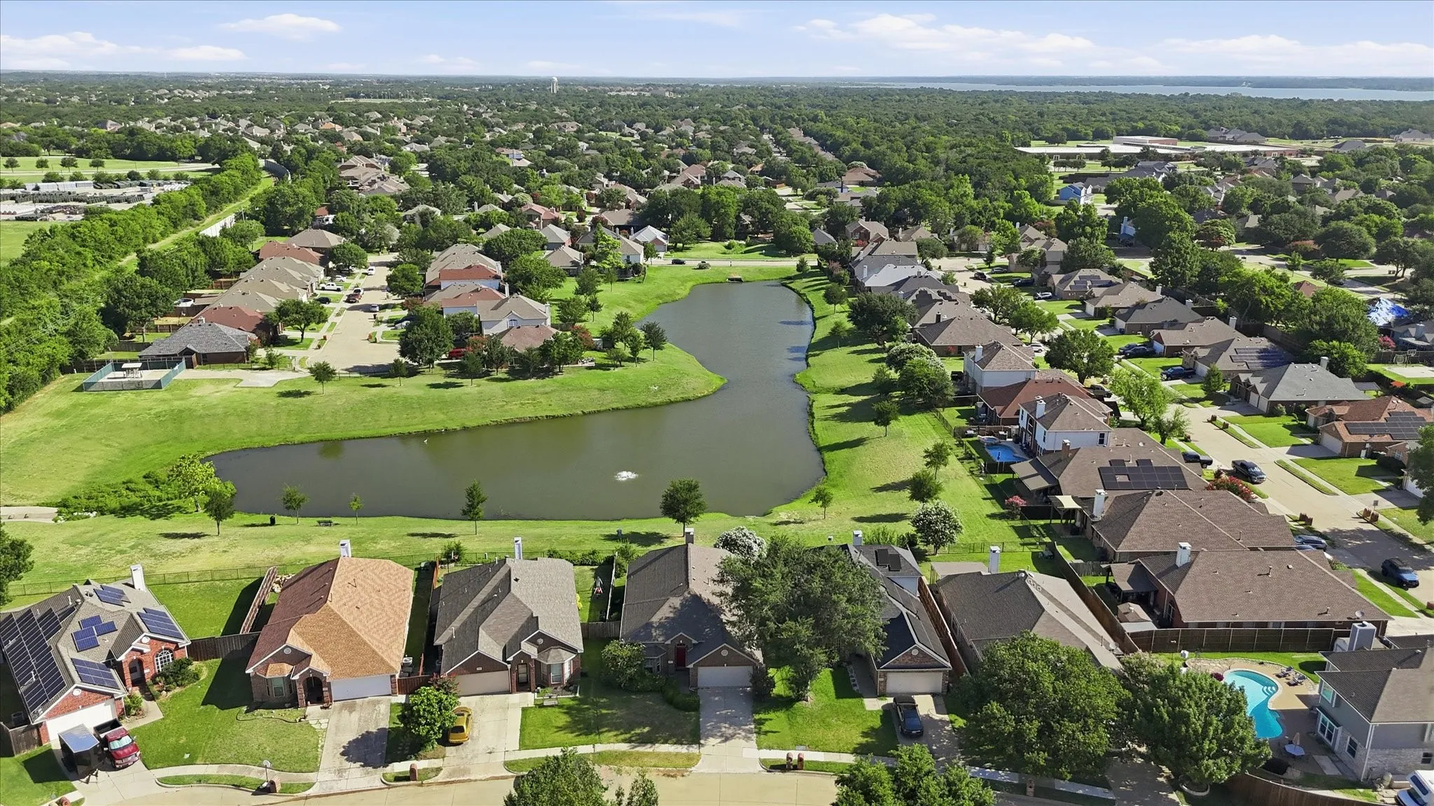 Single Family Residence For Sale in Denton County , 4432 Spanish Oak Circle, Corinth, Texas 76208, 3 Bedroom, 2 Bathroom, 2 Garage spaces, 2,052 Sqft, built in 1998, mls#21327038, Real Estate Agent in Corinth, Homes For Sale in Denton county, Homes For Sale in Corinth, Realtor in Corinth Texas, Real Estate Brokerage Independent Realty Texas, Luminita Cordes Realtor