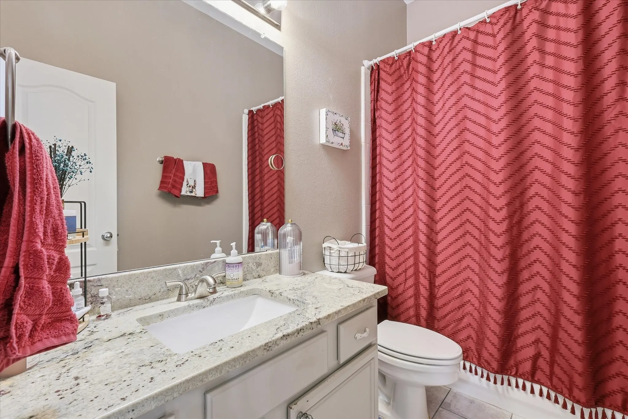 Single Family Residence For Sale in Denton County , 4432 Spanish Oak Circle, Corinth, Texas 76208, 3 Bedroom, 2 Bathroom, 2 Garage spaces, 2,052 Sqft, built in 1998, mls#21327038, Real Estate Agent in Corinth, Homes For Sale in Denton county, Homes For Sale in Corinth, Realtor in Corinth Texas, Real Estate Brokerage Independent Realty Texas, Luminita Cordes Realtor