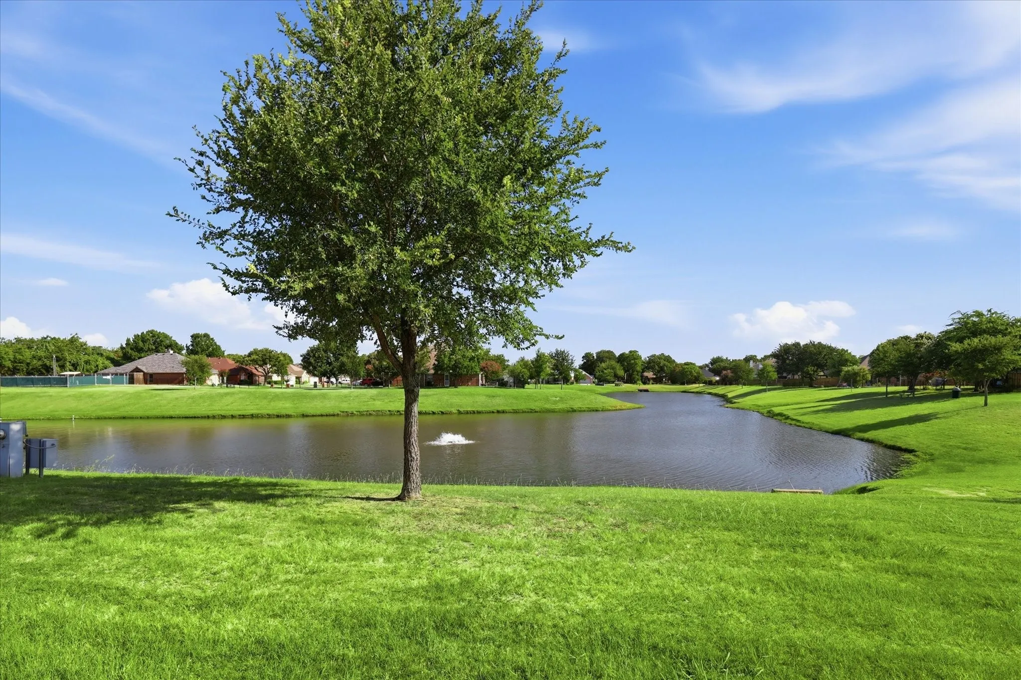 Single Family Residence For Sale in Denton County , 4432 Spanish Oak Circle, Corinth, Texas 76208, 3 Bedroom, 2 Bathroom, 2 Garage spaces, 2,052 Sqft, built in 1998, mls#21327038, Real Estate Agent in Corinth, Homes For Sale in Denton county, Homes For Sale in Corinth, Realtor in Corinth Texas, Real Estate Brokerage Independent Realty Texas, Luminita Cordes Realtor