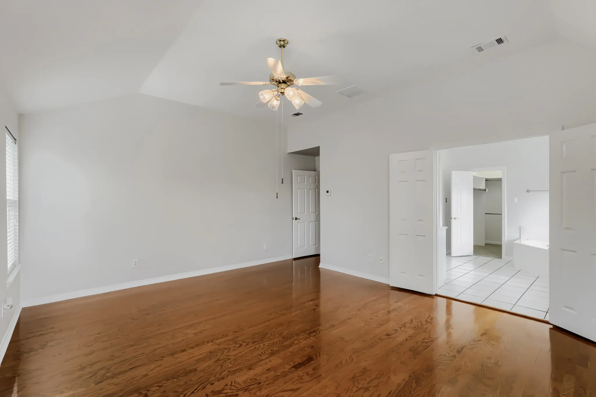 Single Family Residence For Sale in Collin County , 3011 Saint Germain Drive, Mc Kinney, Texas 75070, 4 Bedroom, 4 Bathroom, 3 Garage spaces, 3,664 Sqft, built in 1994, mls#21249079, Real Estate Agent in Mc Kinney, Homes For Sale in Collin county, Homes For Sale in Mc Kinney, Realtor in Mc Kinney Texas, Real Estate Brokerage Independent Realty Texas, Luminita Cordes Realtor