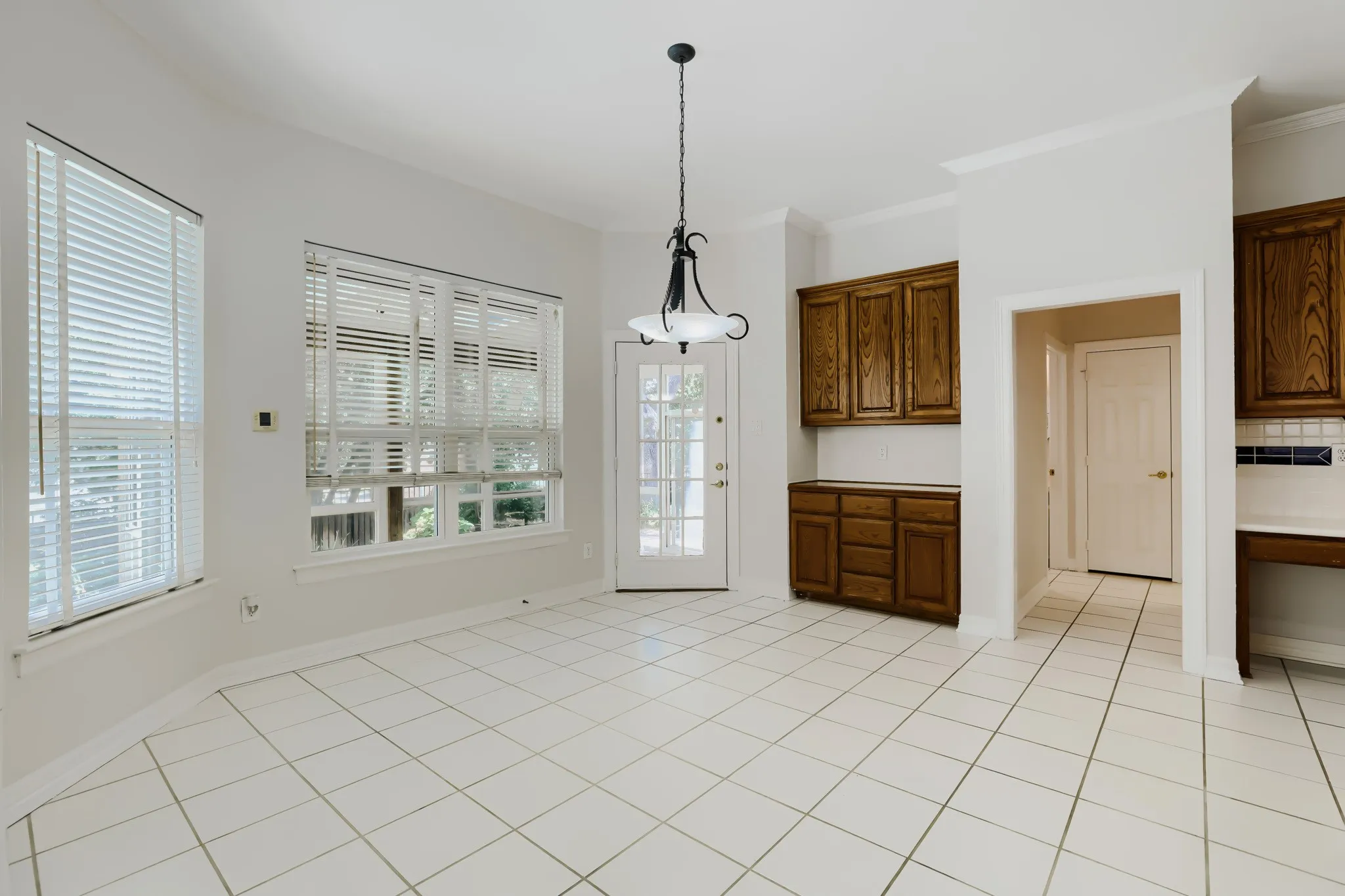Single Family Residence For Sale in Collin County , 3011 Saint Germain Drive, Mc Kinney, Texas 75070, 4 Bedroom, 4 Bathroom, 3 Garage spaces, 3,664 Sqft, built in 1994, mls#21249079, Real Estate Agent in Mc Kinney, Homes For Sale in Collin county, Homes For Sale in Mc Kinney, Realtor in Mc Kinney Texas, Real Estate Brokerage Independent Realty Texas, Luminita Cordes Realtor
