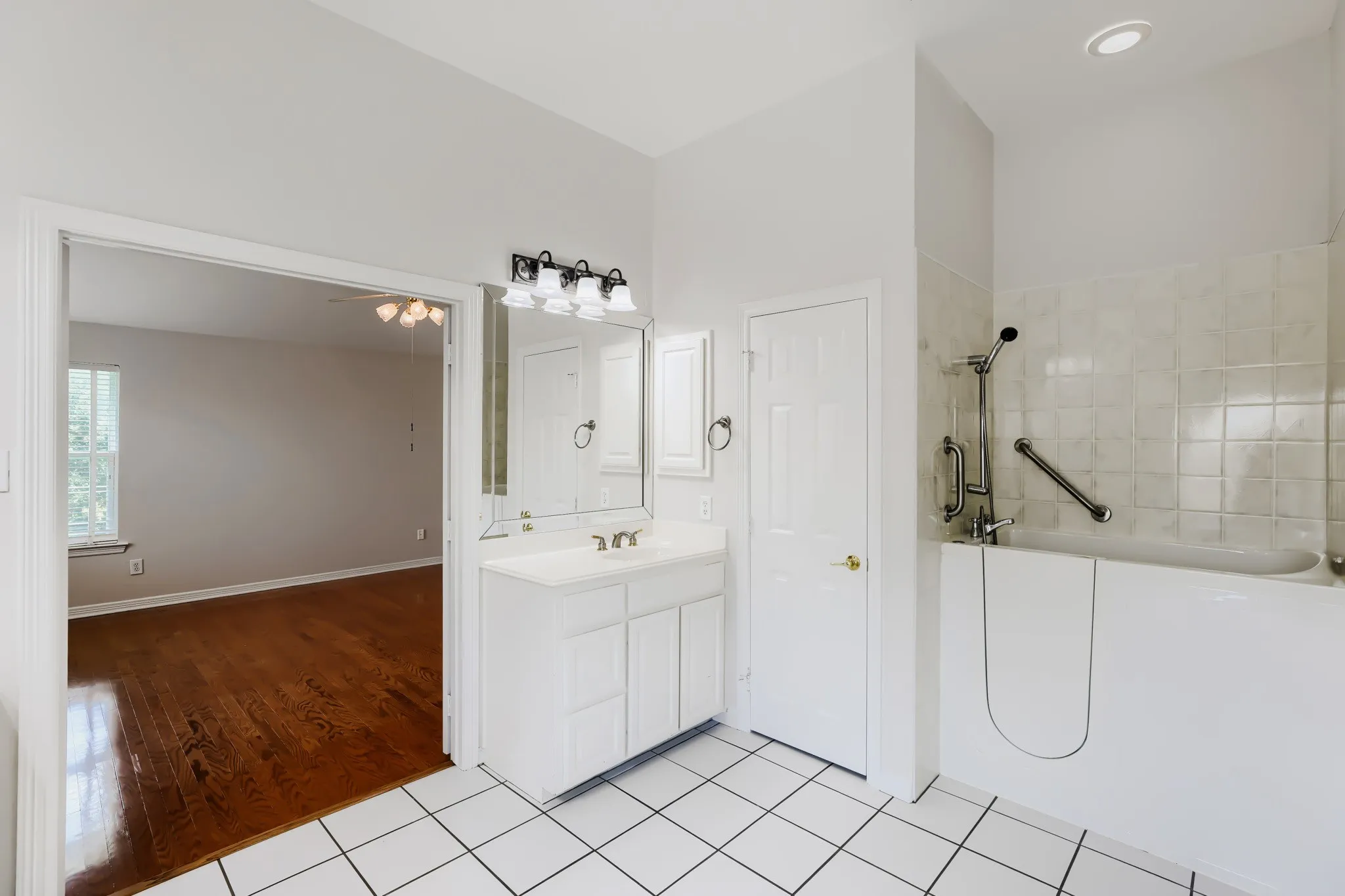 Single Family Residence For Sale in Collin County , 3011 Saint Germain Drive, Mc Kinney, Texas 75070, 4 Bedroom, 4 Bathroom, 3 Garage spaces, 3,664 Sqft, built in 1994, mls#21249079, Real Estate Agent in Mc Kinney, Homes For Sale in Collin county, Homes For Sale in Mc Kinney, Realtor in Mc Kinney Texas, Real Estate Brokerage Independent Realty Texas, Luminita Cordes Realtor