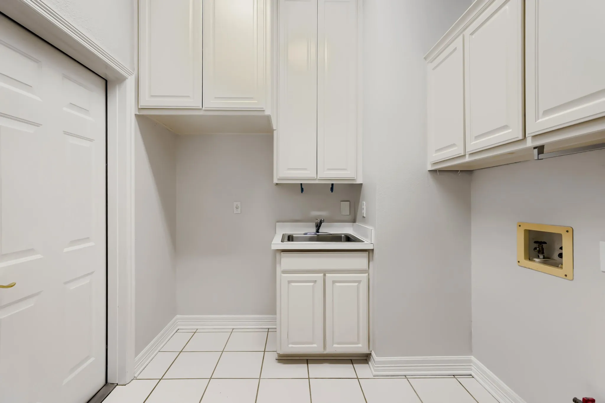 Single Family Residence For Sale in Collin County , 3011 Saint Germain Drive, Mc Kinney, Texas 75070, 4 Bedroom, 4 Bathroom, 3 Garage spaces, 3,664 Sqft, built in 1994, mls#21249079, Real Estate Agent in Mc Kinney, Homes For Sale in Collin county, Homes For Sale in Mc Kinney, Realtor in Mc Kinney Texas, Real Estate Brokerage Independent Realty Texas, Luminita Cordes Realtor
