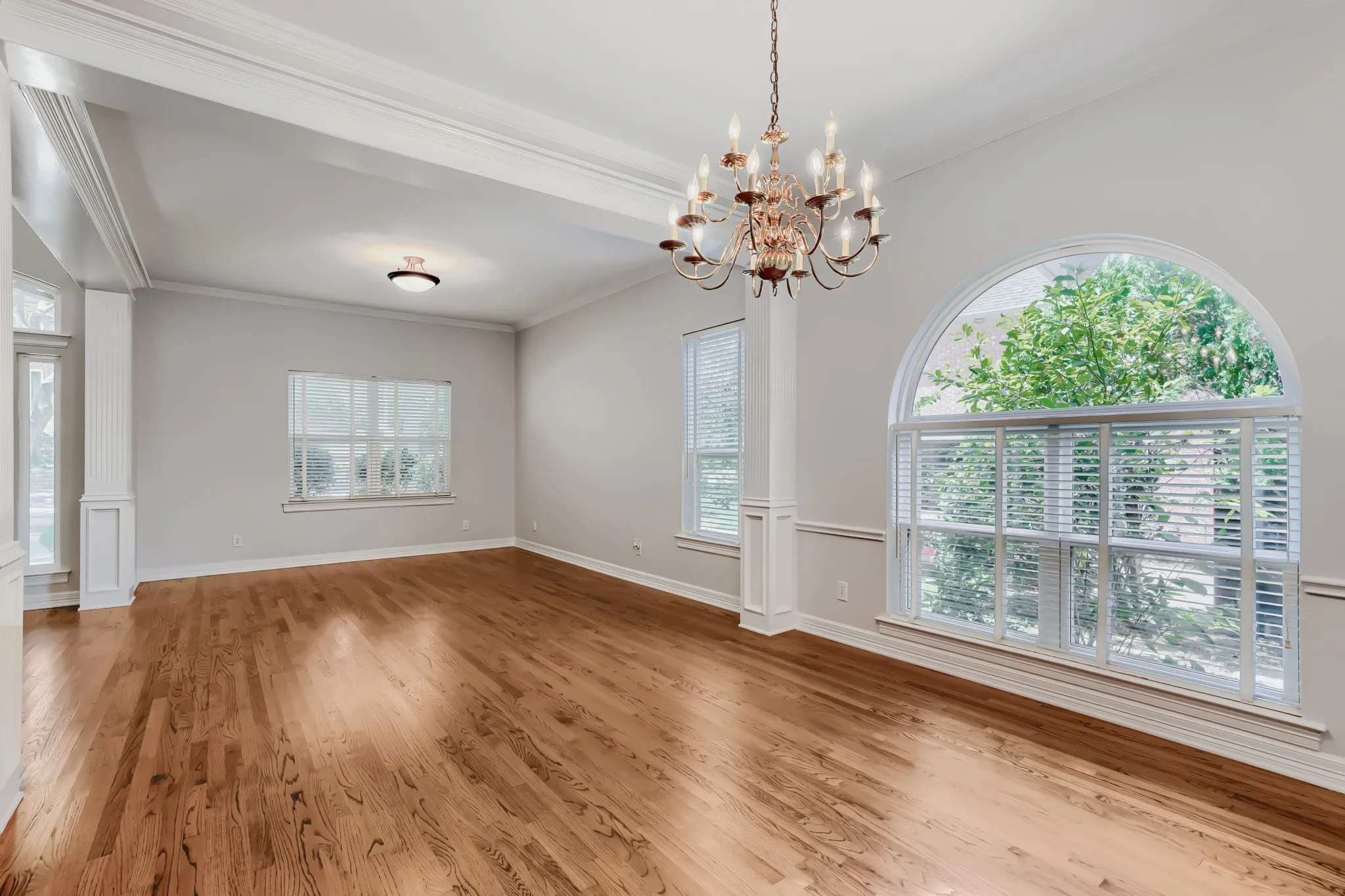 Single Family Residence For Sale in Collin County , 3011 Saint Germain Drive, Mc Kinney, Texas 75070, 4 Bedroom, 4 Bathroom, 3 Garage spaces, 3,664 Sqft, built in 1994, mls#21249079, Real Estate Agent in Mc Kinney, Homes For Sale in Collin county, Homes For Sale in Mc Kinney, Realtor in Mc Kinney Texas, Real Estate Brokerage Independent Realty Texas, Luminita Cordes Realtor