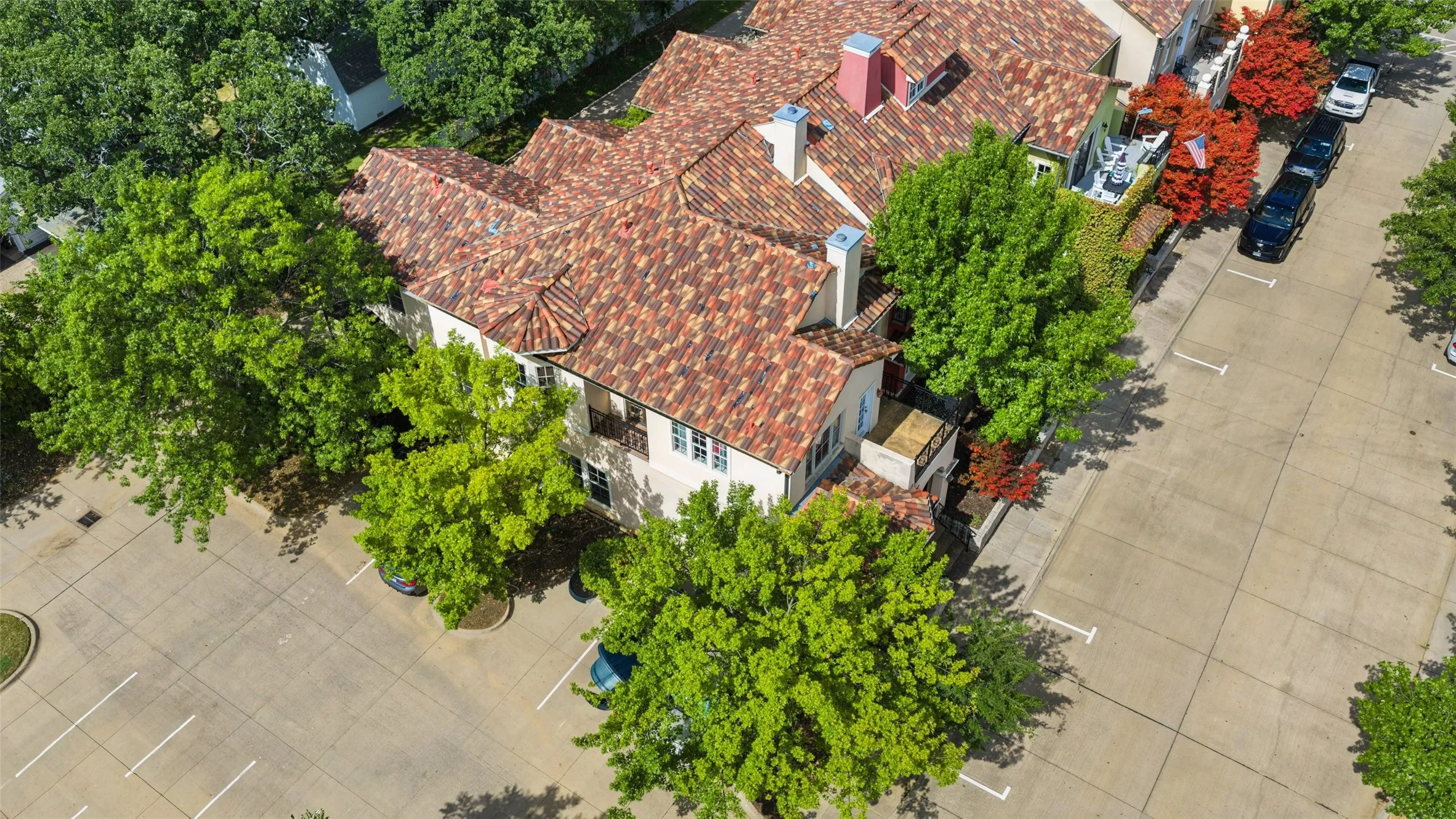 Condominium For Sale in Tarrant County , 53 Piazza Lane 110, Colleyville, Texas 76034, 4 Bedroom, 4 Bathroom, 2 Garage spaces, 3,214 Sqft, built in 2004, mls#21322849, Real Estate Agent in Colleyville, Homes For Sale in Tarrant county, Homes For Sale in Colleyville, Realtor in Colleyville Texas, Real Estate Brokerage Independent Realty Texas, Luminita Cordes Realtor