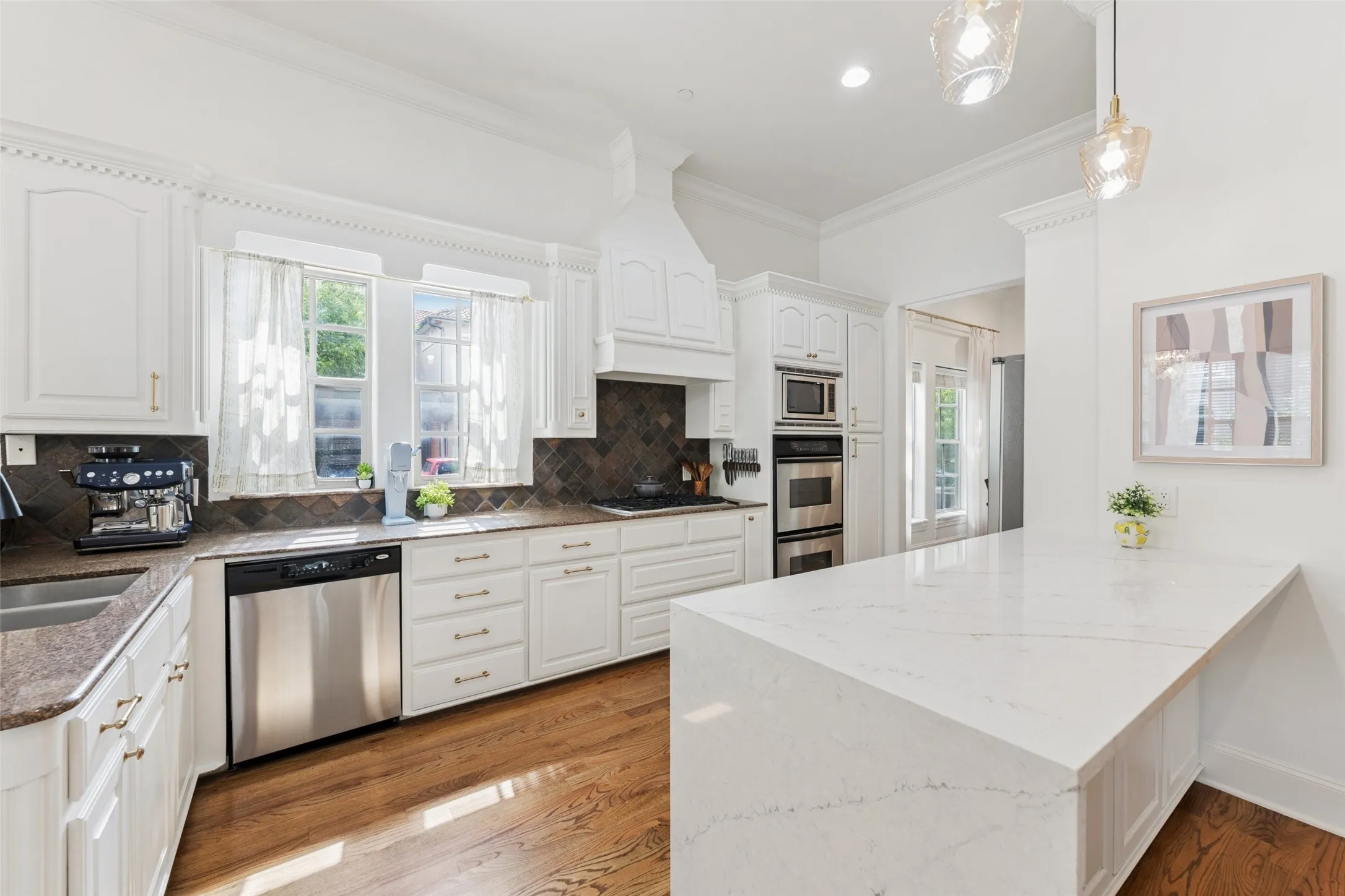 Condominium For Sale in Tarrant County , 53 Piazza Lane 110, Colleyville, Texas 76034, 4 Bedroom, 4 Bathroom, 2 Garage spaces, 3,214 Sqft, built in 2004, mls#21322849, Real Estate Agent in Colleyville, Homes For Sale in Tarrant county, Homes For Sale in Colleyville, Realtor in Colleyville Texas, Real Estate Brokerage Independent Realty Texas, Luminita Cordes Realtor