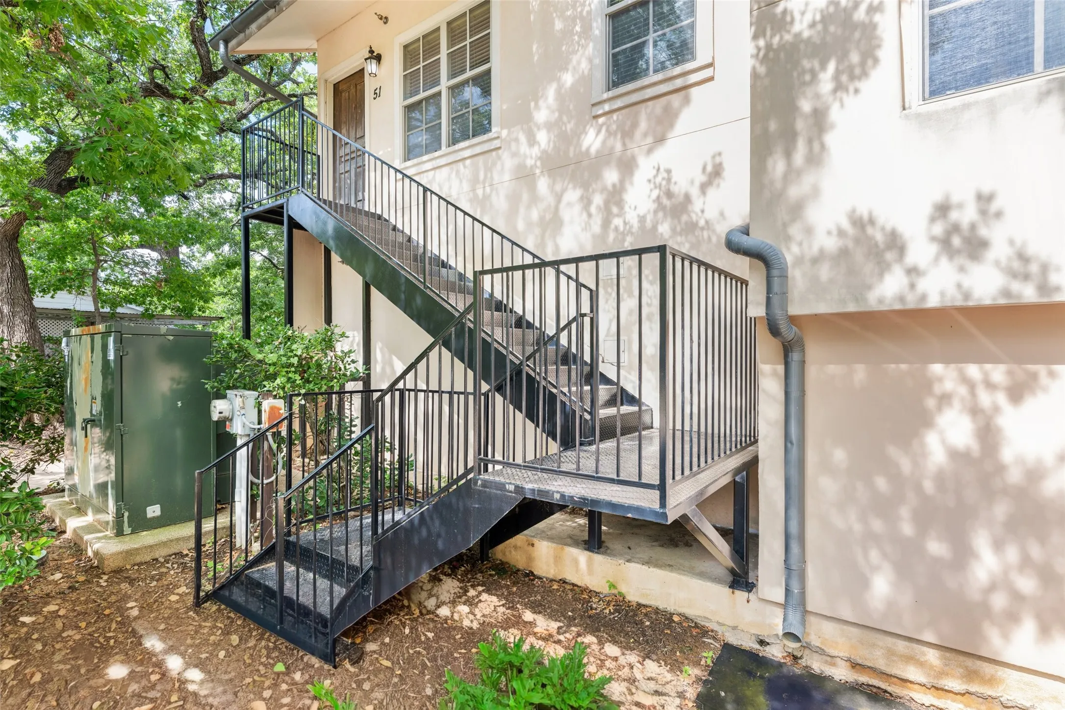 Condominium For Sale in Tarrant County , 53 Piazza Lane 110, Colleyville, Texas 76034, 4 Bedroom, 4 Bathroom, 2 Garage spaces, 3,214 Sqft, built in 2004, mls#21322849, Real Estate Agent in Colleyville, Homes For Sale in Tarrant county, Homes For Sale in Colleyville, Realtor in Colleyville Texas, Real Estate Brokerage Independent Realty Texas, Luminita Cordes Realtor