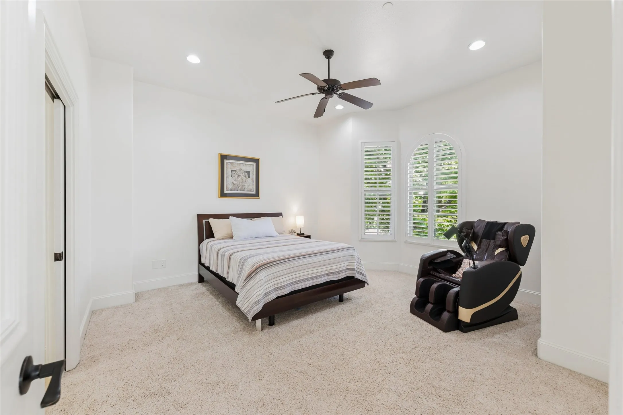 Condominium For Sale in Tarrant County , 53 Piazza Lane 110, Colleyville, Texas 76034, 4 Bedroom, 4 Bathroom, 2 Garage spaces, 3,214 Sqft, built in 2004, mls#21322849, Real Estate Agent in Colleyville, Homes For Sale in Tarrant county, Homes For Sale in Colleyville, Realtor in Colleyville Texas, Real Estate Brokerage Independent Realty Texas, Luminita Cordes Realtor