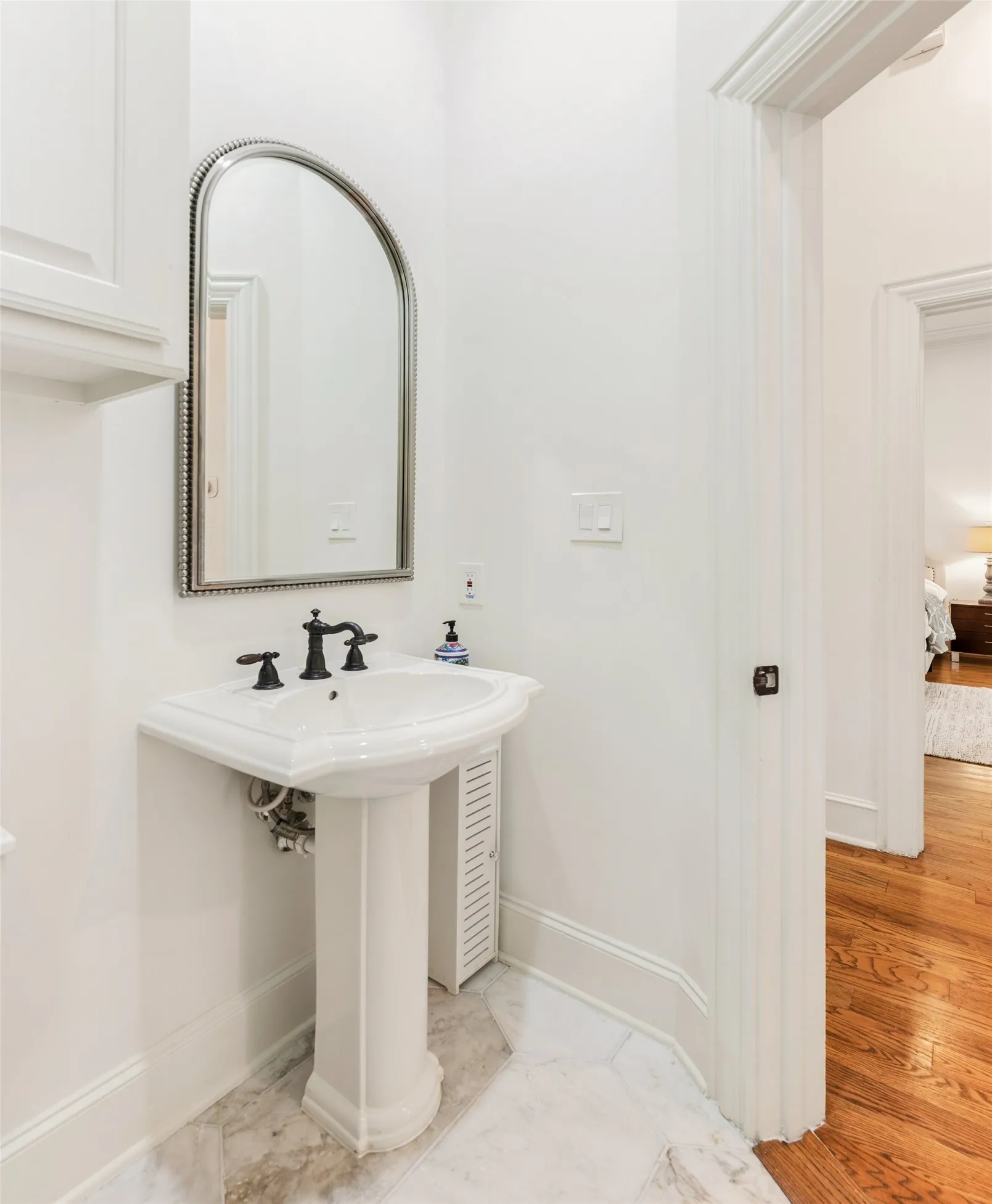 Condominium For Sale in Tarrant County , 53 Piazza Lane 110, Colleyville, Texas 76034, 4 Bedroom, 4 Bathroom, 2 Garage spaces, 3,214 Sqft, built in 2004, mls#21322849, Real Estate Agent in Colleyville, Homes For Sale in Tarrant county, Homes For Sale in Colleyville, Realtor in Colleyville Texas, Real Estate Brokerage Independent Realty Texas, Luminita Cordes Realtor