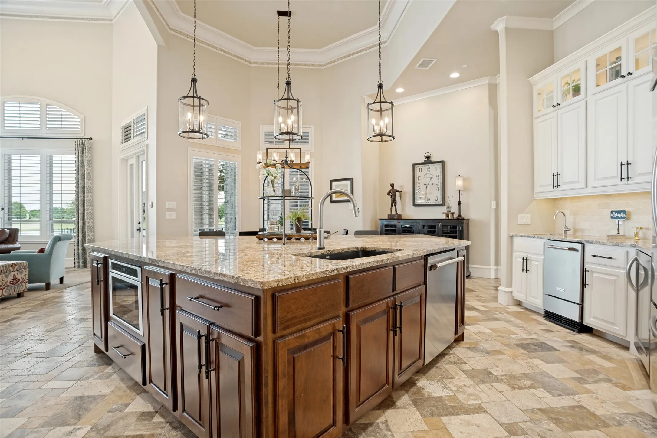 Single Family Residence For Sale in Collin County , 632 Calm Water Cove, Princeton, Texas 75407, 4 Bedroom, 8 Bathroom, 9 Garage spaces, 4,907 Sqft, built in 2008, mls#21328616, Real Estate Agent in Princeton, Homes For Sale in Collin county, Homes For Sale in Princeton, Realtor in Princeton Texas, Real Estate Brokerage Independent Realty Texas, Luminita Cordes Realtor