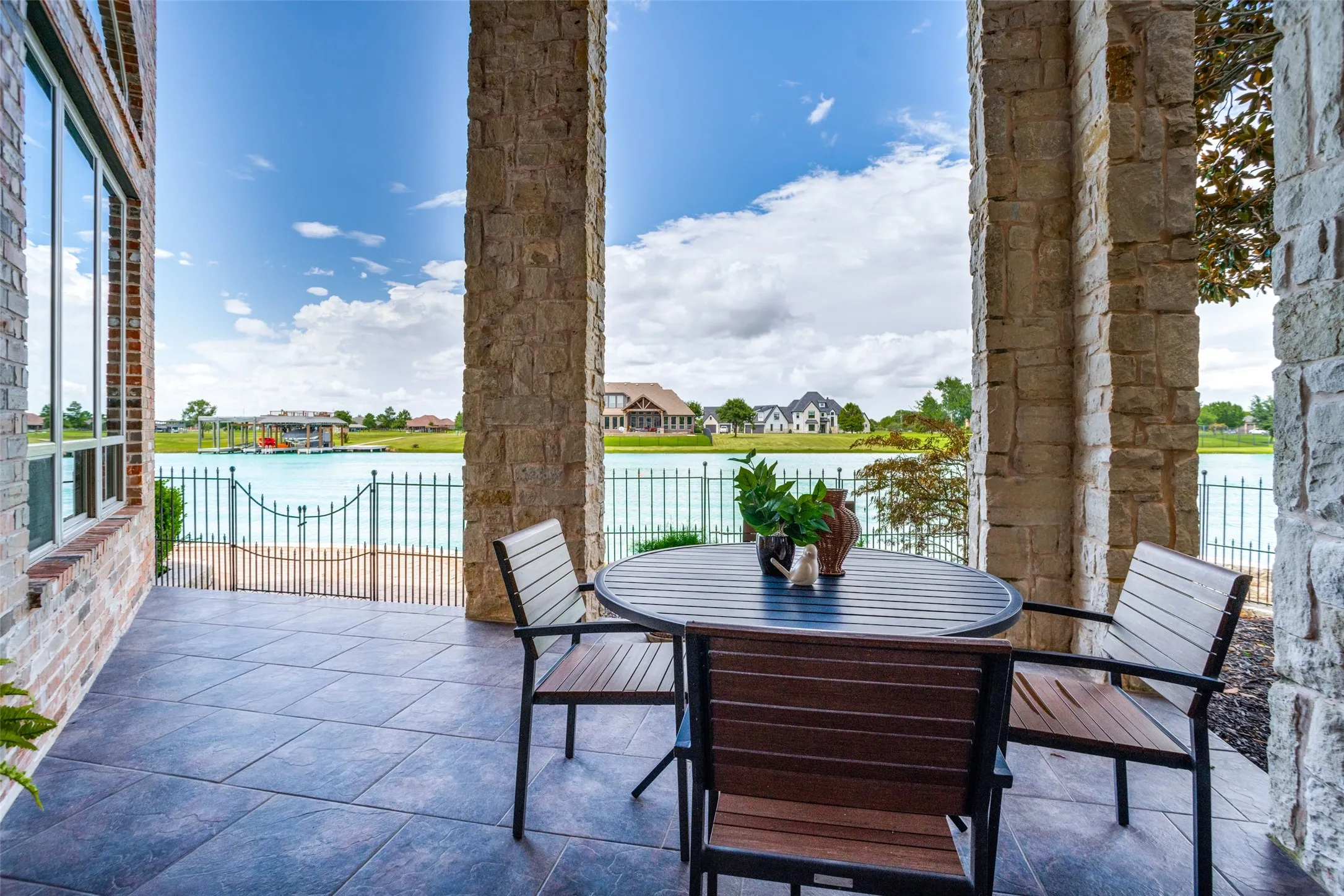 Single Family Residence For Sale in Collin County , 632 Calm Water Cove, Princeton, Texas 75407, 4 Bedroom, 8 Bathroom, 9 Garage spaces, 4,907 Sqft, built in 2008, mls#21328616, Real Estate Agent in Princeton, Homes For Sale in Collin county, Homes For Sale in Princeton, Realtor in Princeton Texas, Real Estate Brokerage Independent Realty Texas, Luminita Cordes Realtor
