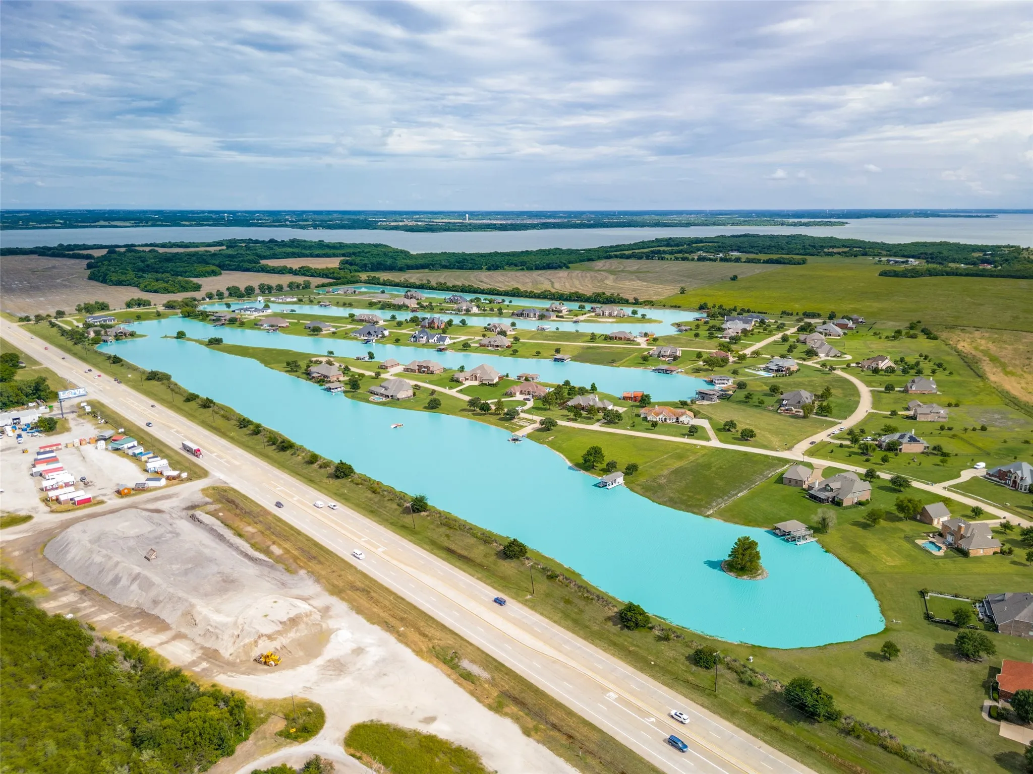 Single Family Residence For Sale in Collin County , 632 Calm Water Cove, Princeton, Texas 75407, 4 Bedroom, 8 Bathroom, 9 Garage spaces, 4,907 Sqft, built in 2008, mls#21328616, Real Estate Agent in Princeton, Homes For Sale in Collin county, Homes For Sale in Princeton, Realtor in Princeton Texas, Real Estate Brokerage Independent Realty Texas, Luminita Cordes Realtor