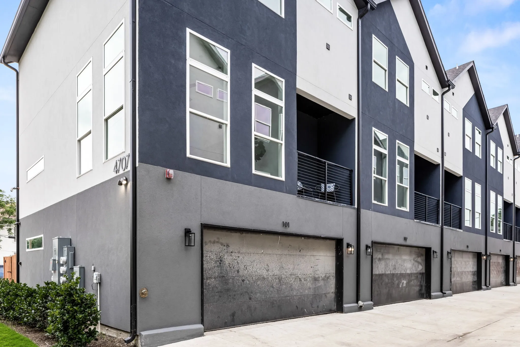 For Sale in Dallas County , 4709 Virginia Avenue 1, 2, 3, 4, 5, Dallas, Texas 75204, 2 Bedroom, 4 Bathroom, 2 Garage spaces, 9,050 Sqft, built in 2025, Price $2,550,000, mls#21332643, Real Estate Agent in Dallas, Homes For Sale in Dallas county, Homes For Sale in Dallas, Realtor in Dallas Texas, Real Estate Brokerage Independent Realty Texas, Luminita Cordes Realtor