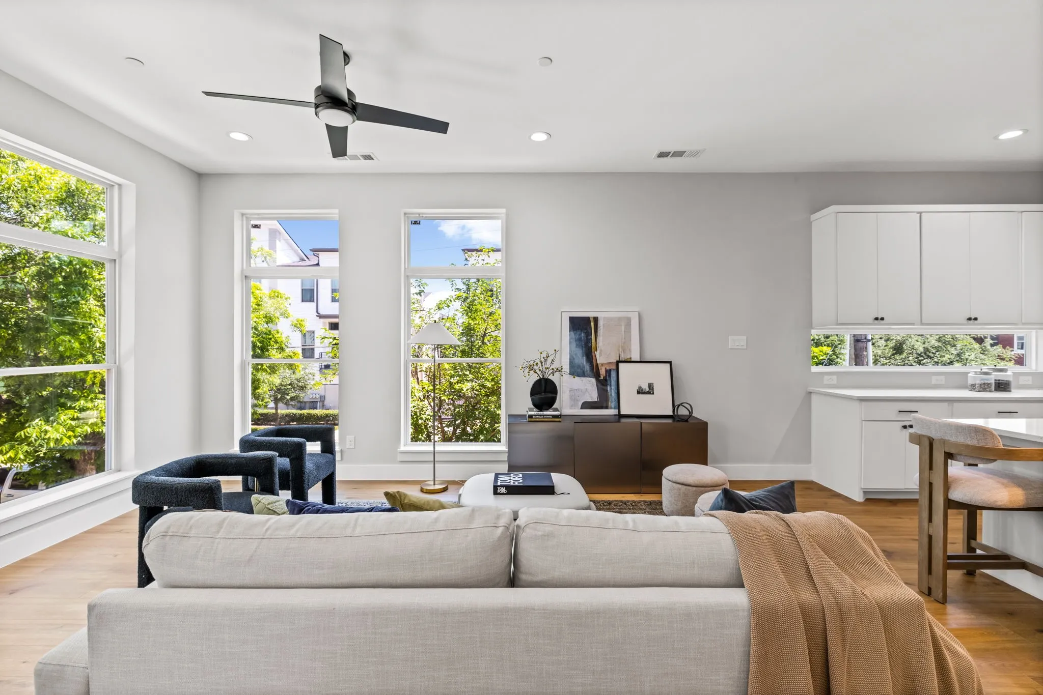 For Sale in Dallas County , 4709 Virginia Avenue 1, 2, 3, 4, 5, Dallas, Texas 75204, 2 Bedroom, 4 Bathroom, 2 Garage spaces, 9,050 Sqft, built in 2025, Price $2,550,000, mls#21332643, Real Estate Agent in Dallas, Homes For Sale in Dallas county, Homes For Sale in Dallas, Realtor in Dallas Texas, Real Estate Brokerage Independent Realty Texas, Luminita Cordes Realtor