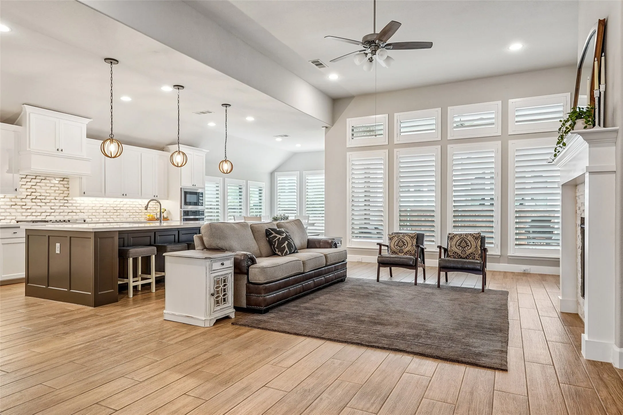 Single Family Residence For Sale in Ellis County , 2618 Seth Drive, Midlothian, Texas 76065, 4 Bedroom, 3 Bathroom, 3 Garage spaces, 2,965 Sqft, built in 2022, mls#21329403, Real Estate Agent in Midlothian, Homes For Sale in Ellis county, Homes For Sale in Midlothian, Realtor in Midlothian Texas, Real Estate Brokerage Independent Realty Texas, Luminita Cordes Realtor