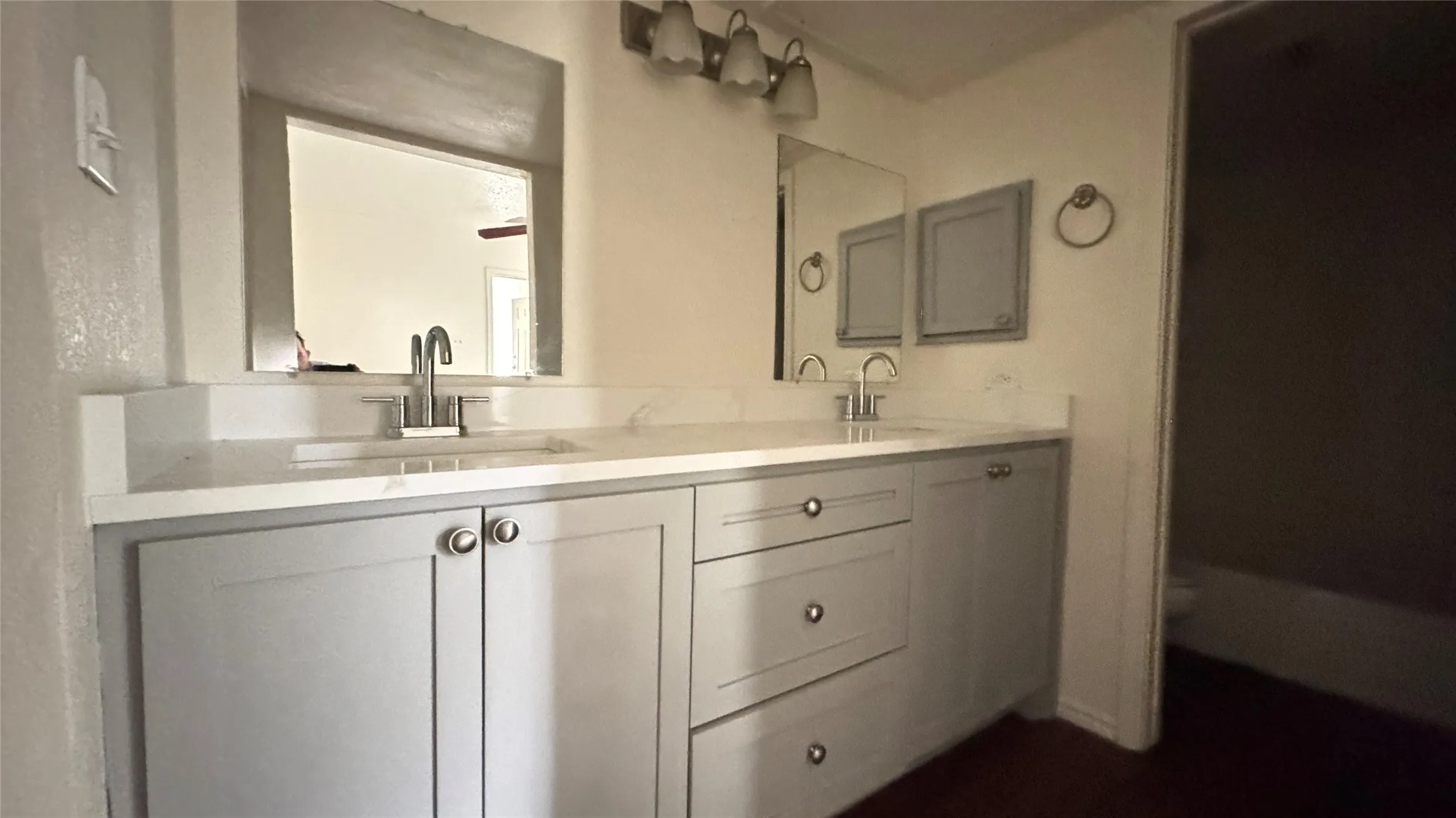 Primary bath.