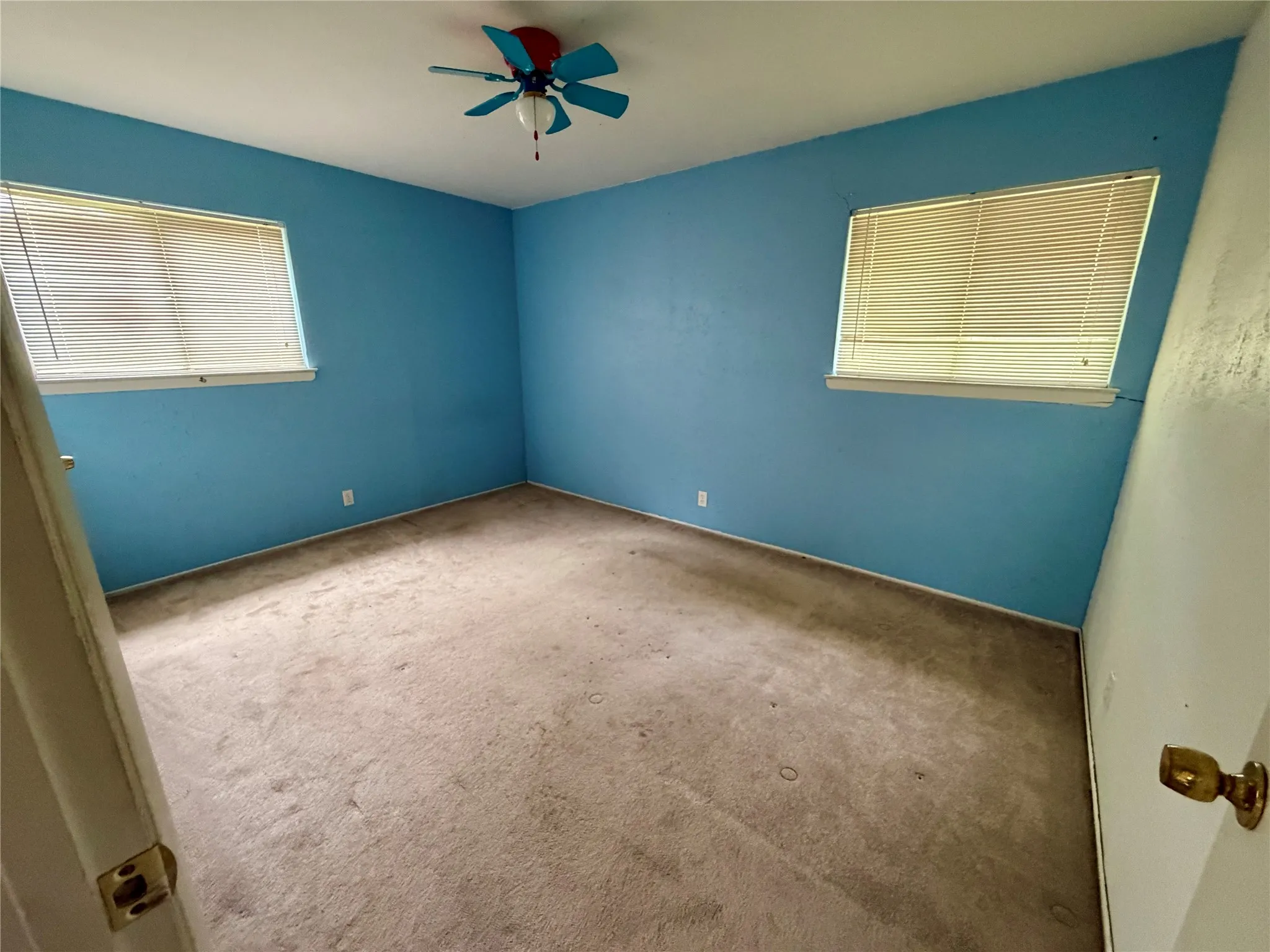 Single Family Residence For Sale in Ellis County , 2411 Woodlawn Drive, Ennis, Texas 75119, 3 Bedroom, 2 Bathroom, 2 Garage spaces, 1,338 Sqft, built in 1971, mls#21332638, Real Estate Agent in Ennis, Homes For Sale in Ellis county, Homes For Sale in Ennis, Realtor in Ennis Texas, Real Estate Brokerage Independent Realty Texas, Luminita Cordes Realtor