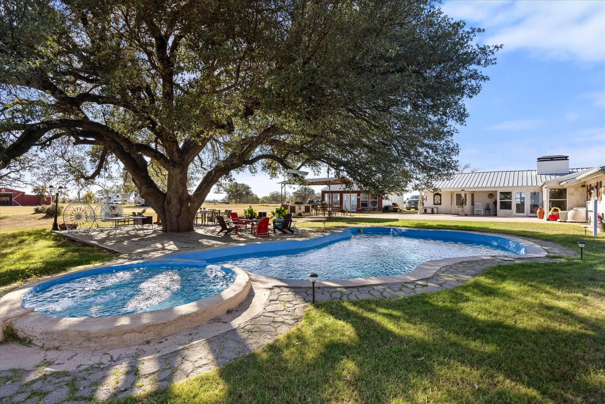 Single Family Residence For Sale in Comanche County , 951 FM 1476, Dublin, Texas 76446, 4 Bedrooms, 4 Bathrooms, 2 Garage spaces, 3,115 Sqft, built in 1969, Price $5,400,000, mls#21332063, Real Estate Agent in Dublin, Homes For Sale in Comanche county, Homes For Sale in Dublin, Realtor in Dublin Texas, Real Estate Brokerage Independent Realty Texas, Luminita Cordes Realtor