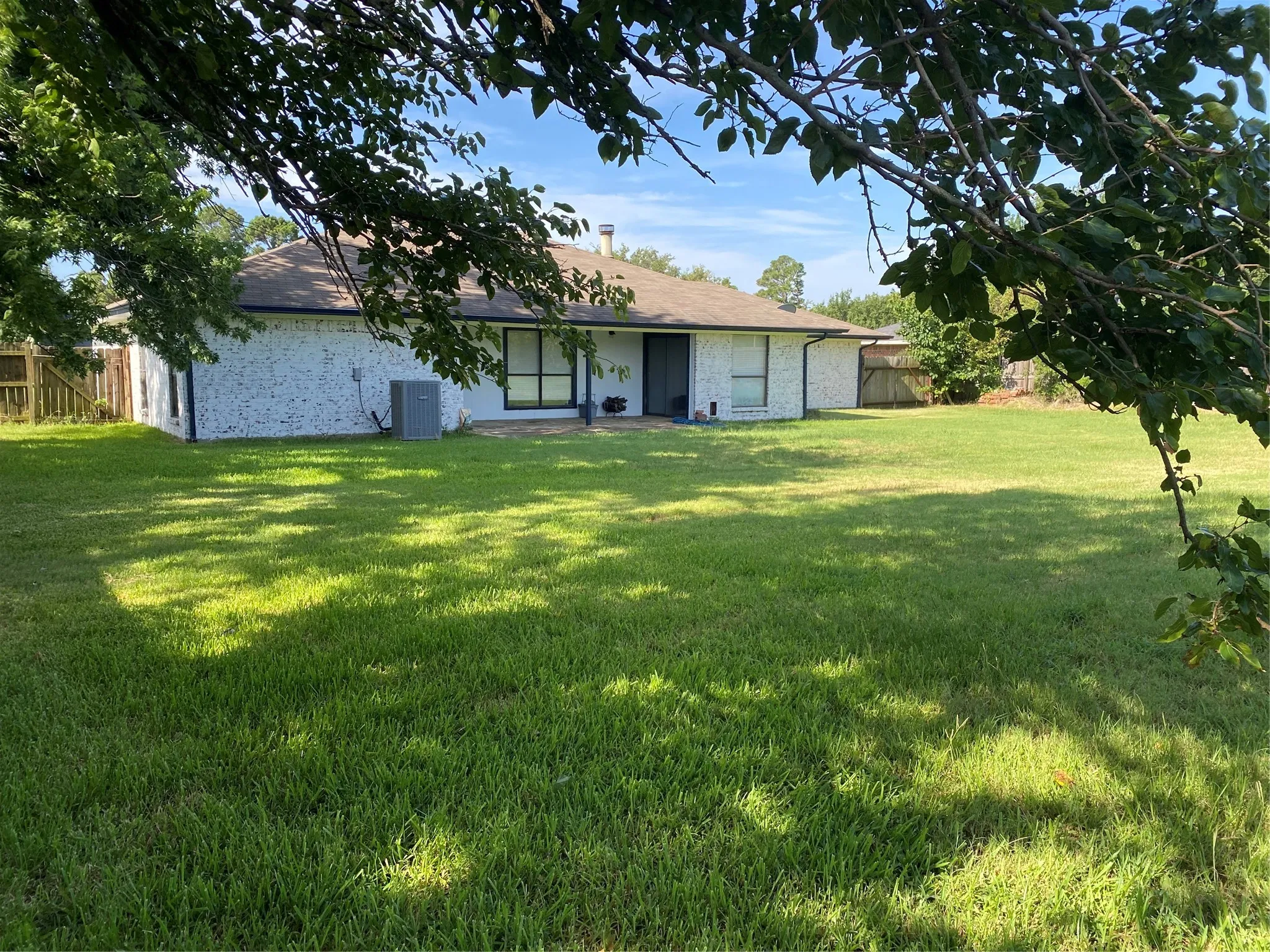 Single Family Residence For Sale in Denton County , 508 Cortes Street, Krugerville, Texas 76227, 3 Bedroom, 2 Bathroom, 2 Garage spaces, 1,465 Sqft, built in 1983, mls#21332671, Real Estate Agent in Krugerville, Homes For Sale in Denton county, Homes For Sale in Krugerville, Realtor in Krugerville Texas, Real Estate Brokerage Independent Realty Texas, Luminita Cordes Realtor