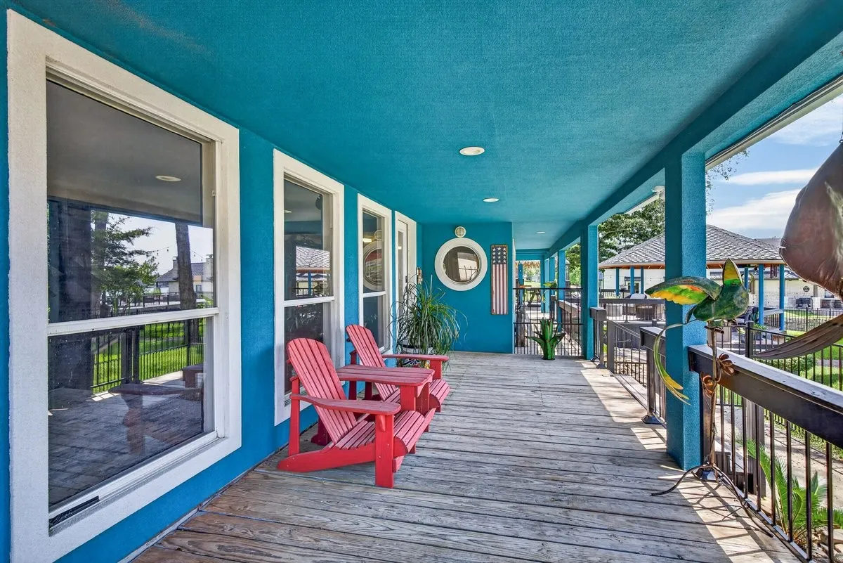 Front covered porch.